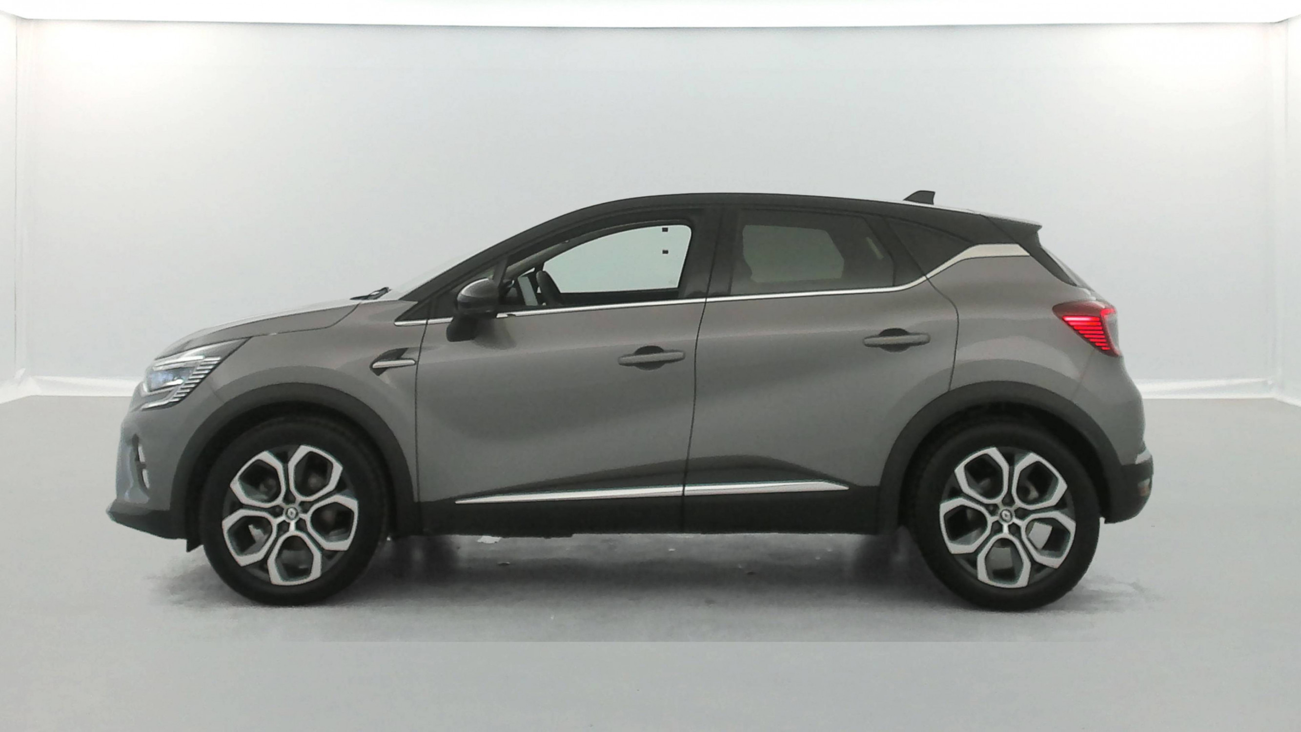 Vente en ligne Renault Captur  E-Tech full hybrid 145 au prix de 21 990 €