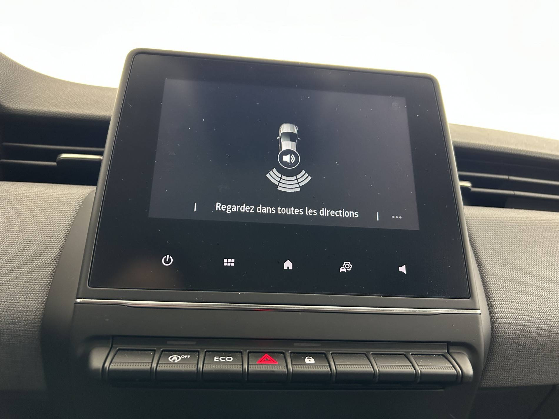 Vente en ligne Renault Clio 5 Clio TCe 90 au prix de 15 950 €