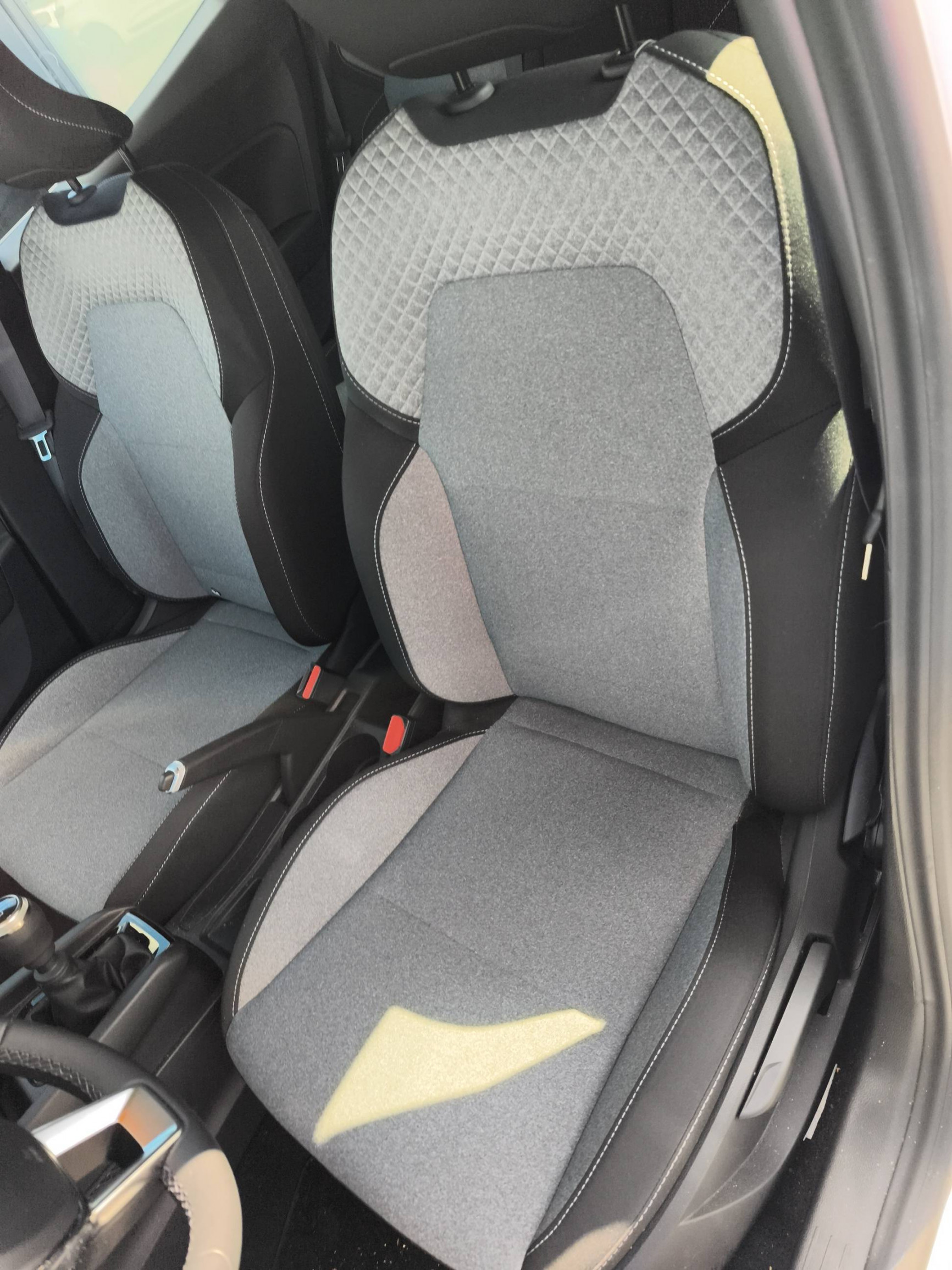 Vente en ligne Renault Clio 5 Clio Eco-G 100 ch GSR2 au prix de 16 490 €