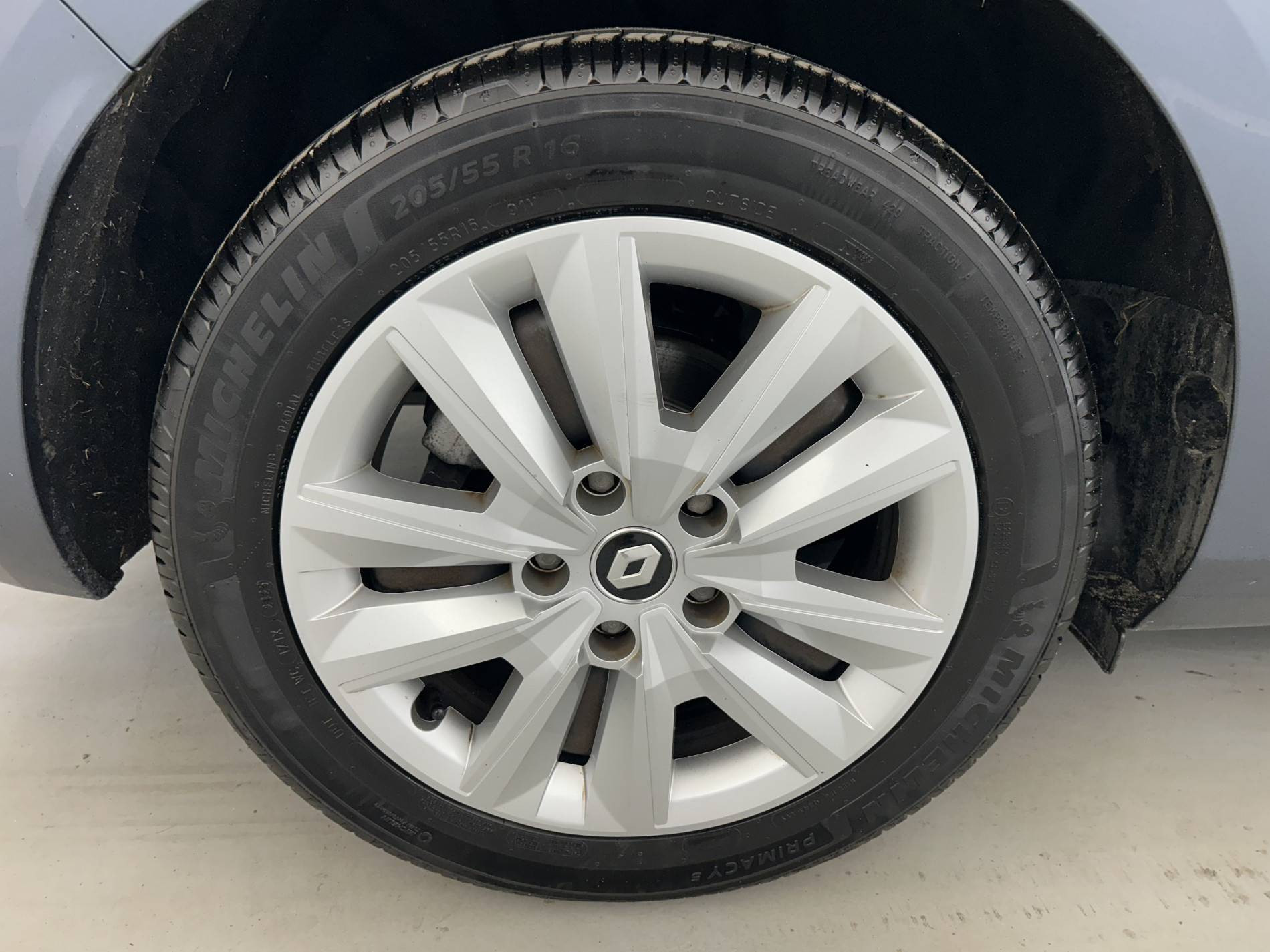 Vente en ligne Renault Megane 4 Estate Mégane IV Estate Blue dCi 115 - 21N au prix de 12 890 €
