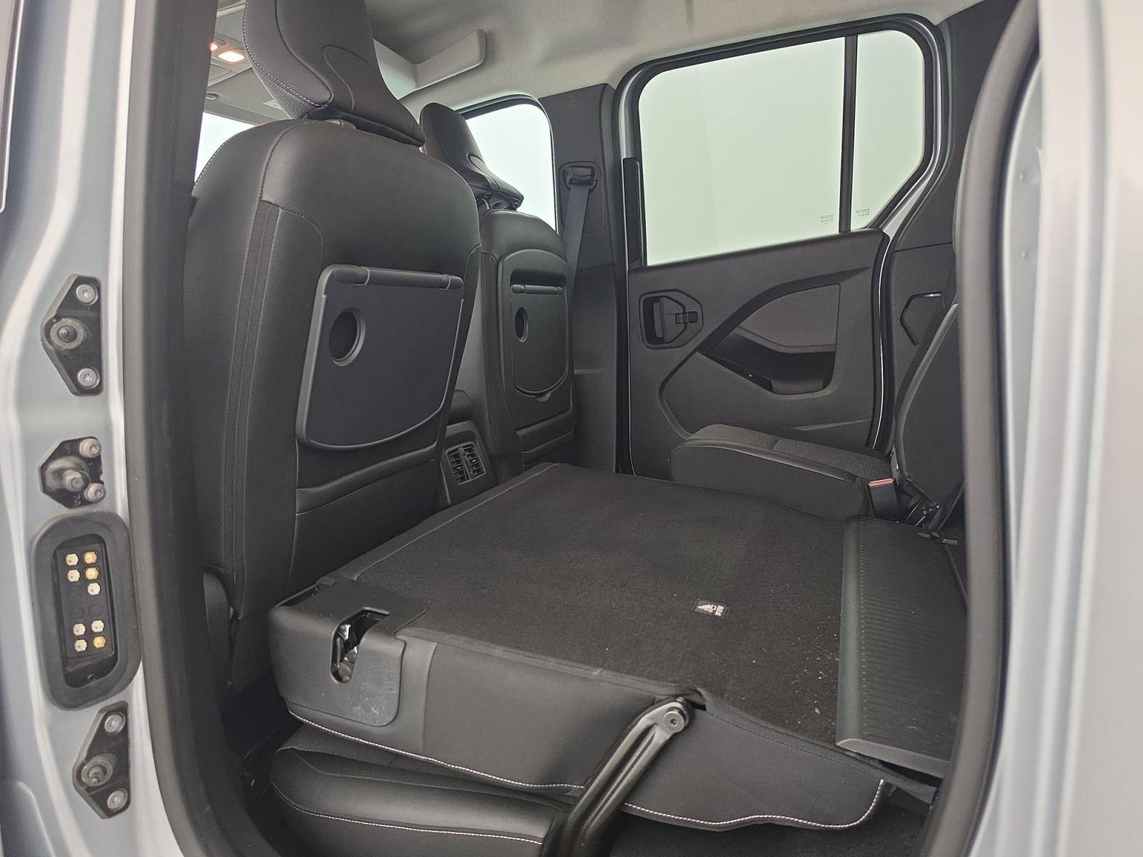 Vente en ligne Renault Kangoo  Blue dCi 115 au prix de 25 890 €