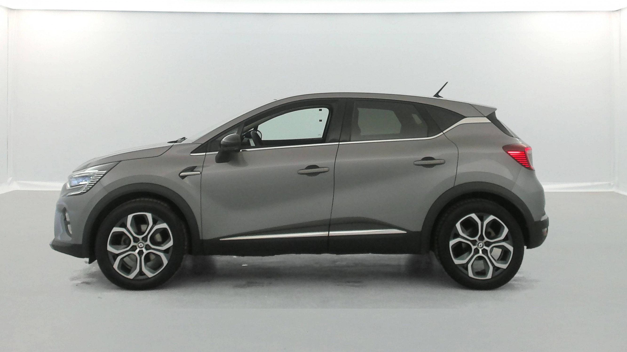 Vente en ligne Renault Captur  E-Tech 145 - 21 au prix de 19 480 €