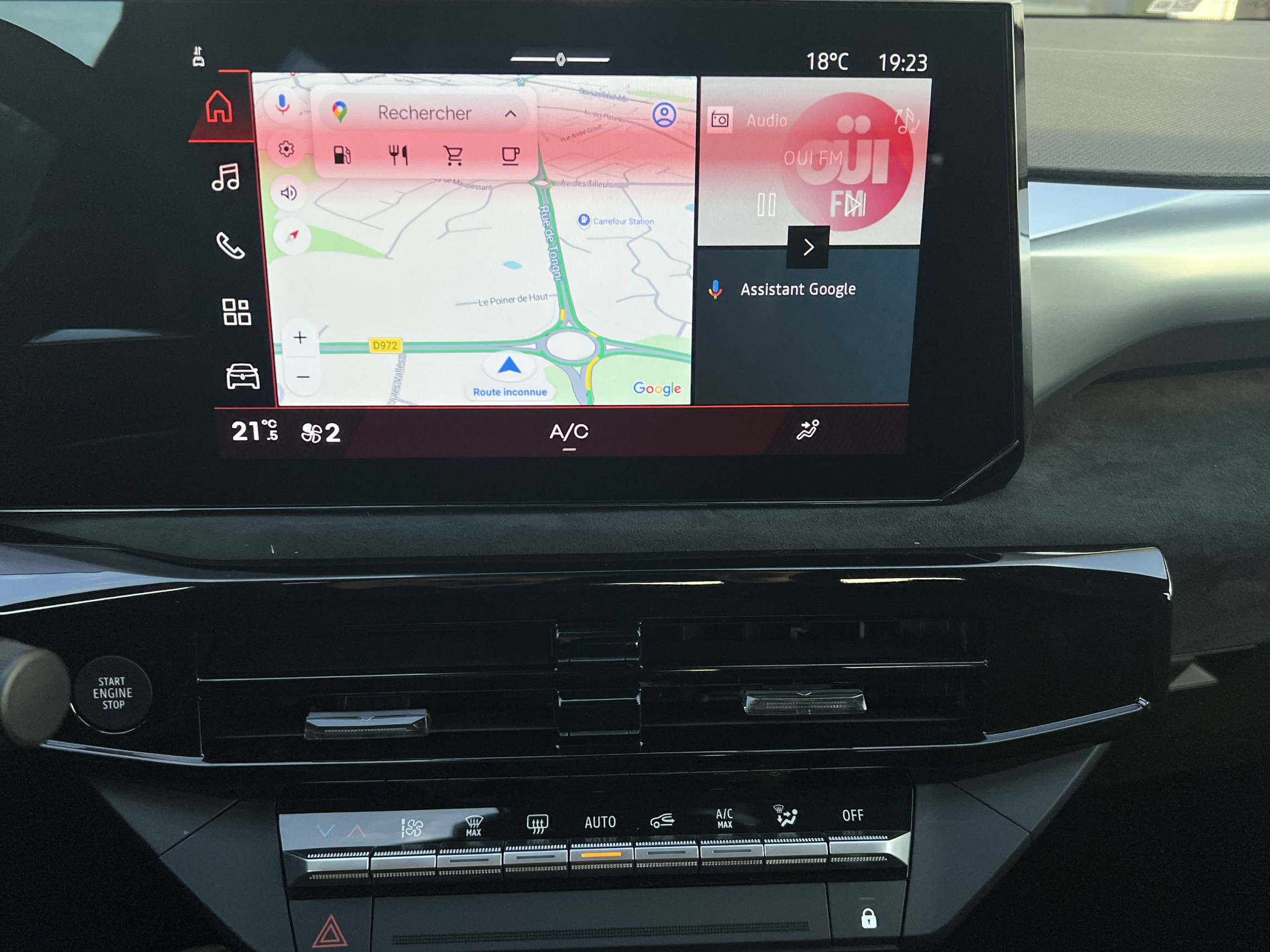 Vente en ligne Renault Clio 6 Clio E-Tech full hybrid 160 ch au prix de 28 290 €