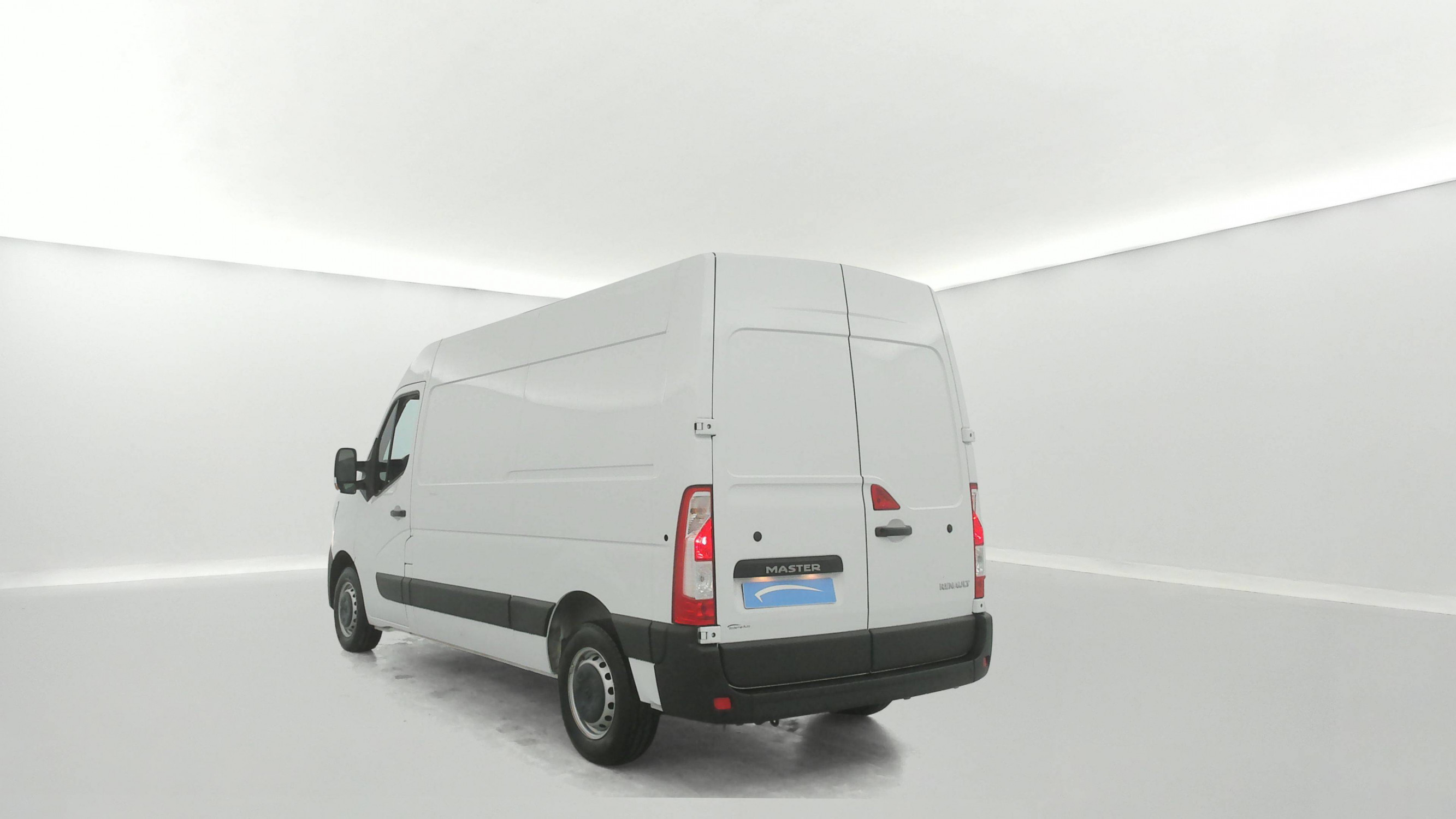 Vente en ligne Renault Master Fourgon MASTER FGN TRAC F3500 L2H2 BLUE DCI 135 au prix de 25 890 €