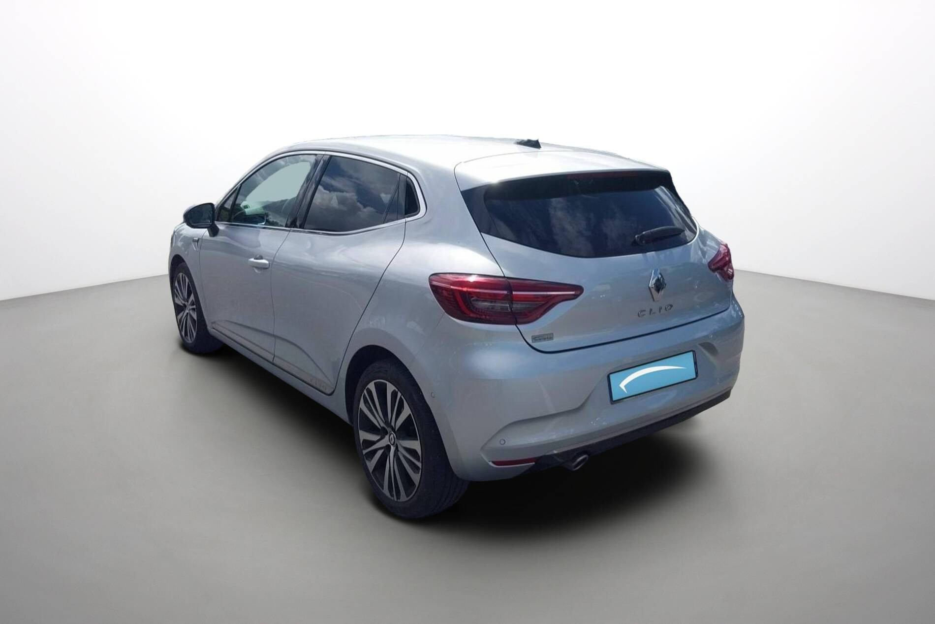 Vente en ligne Renault Clio 5 Clio TCe 140 - 21N au prix de 17 990 €