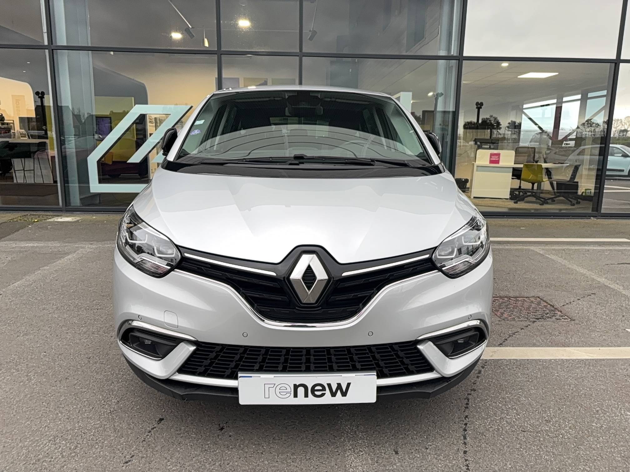 Renault Grand Scenic 4 Grand Scenic TCe 140 FAP EDC - 21 occasion de 2021 en vente à Lamballe