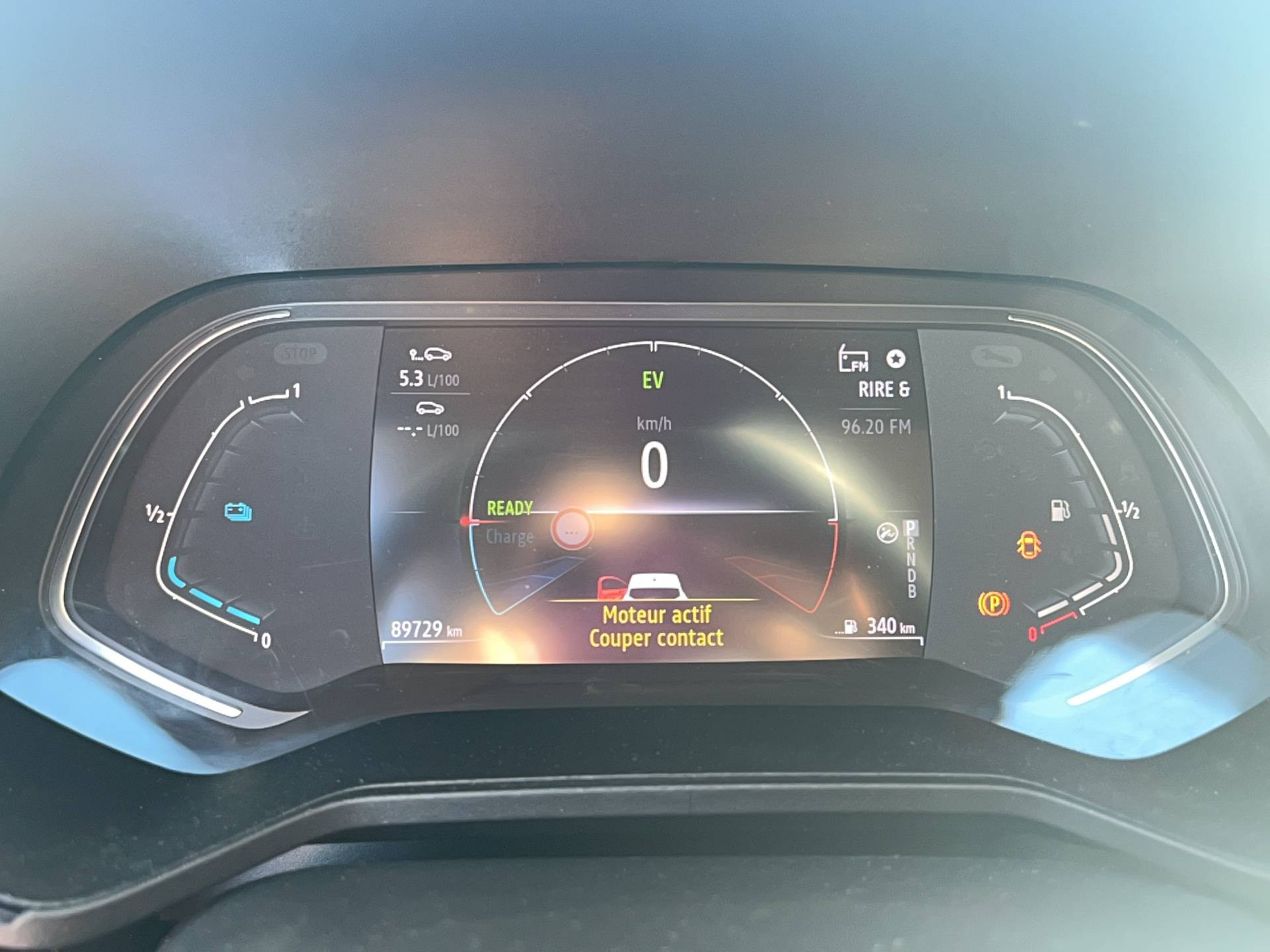 Vente en ligne Renault Clio 5 Clio E-Tech 140 - 21N au prix de 15 491 €