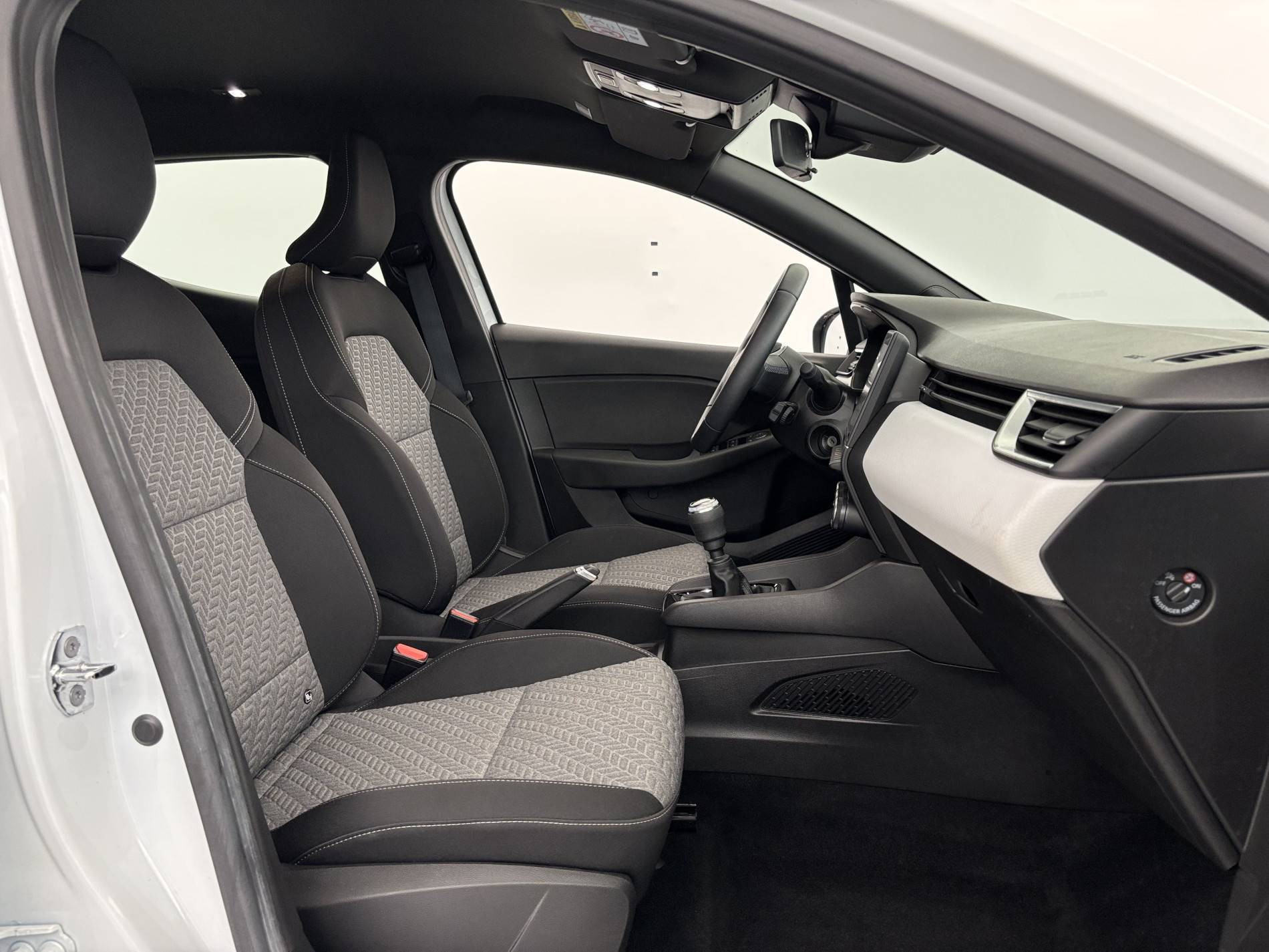 Vente en ligne Renault Clio 5 Clio TCe 90 - 21N au prix de 14 290 €