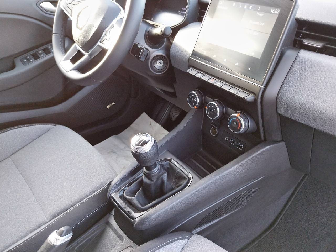 Vente en ligne Renault Clio 5 Clio SCe 65 au prix de 13 490 €