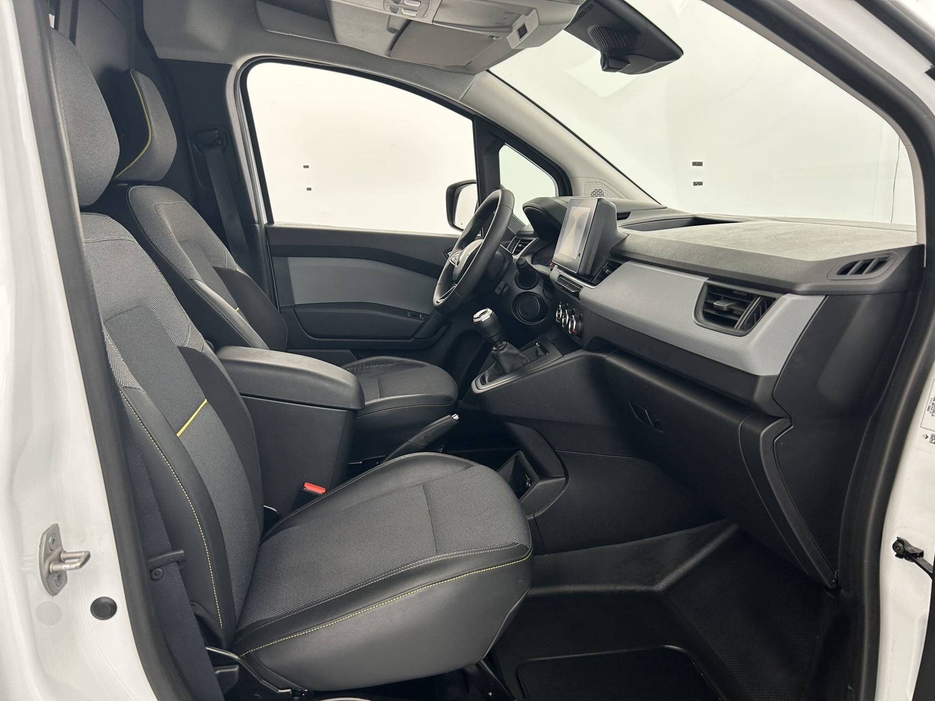 Vente en ligne Renault Kangoo Van  BLUE DCI 95 au prix de 13 990 €