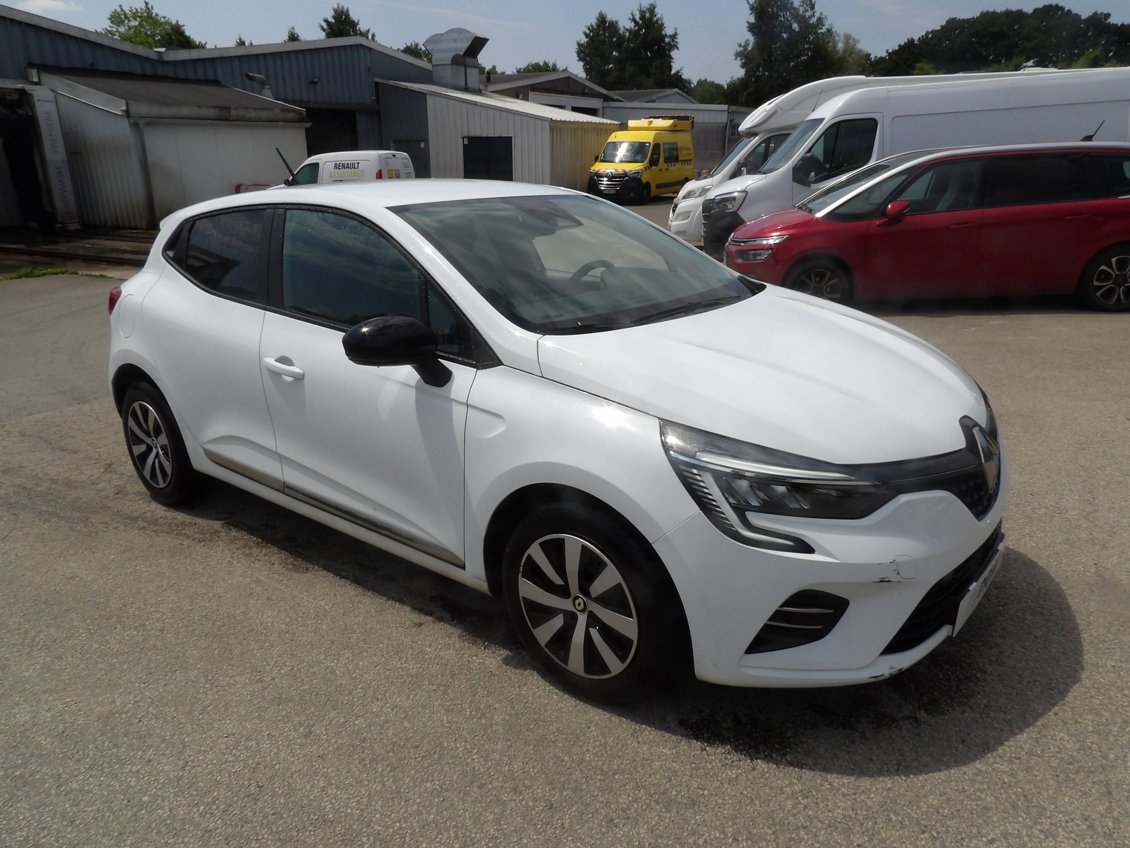 Vente en ligne Renault Clio 5 Clio TCe 90 au prix de 14 490 €