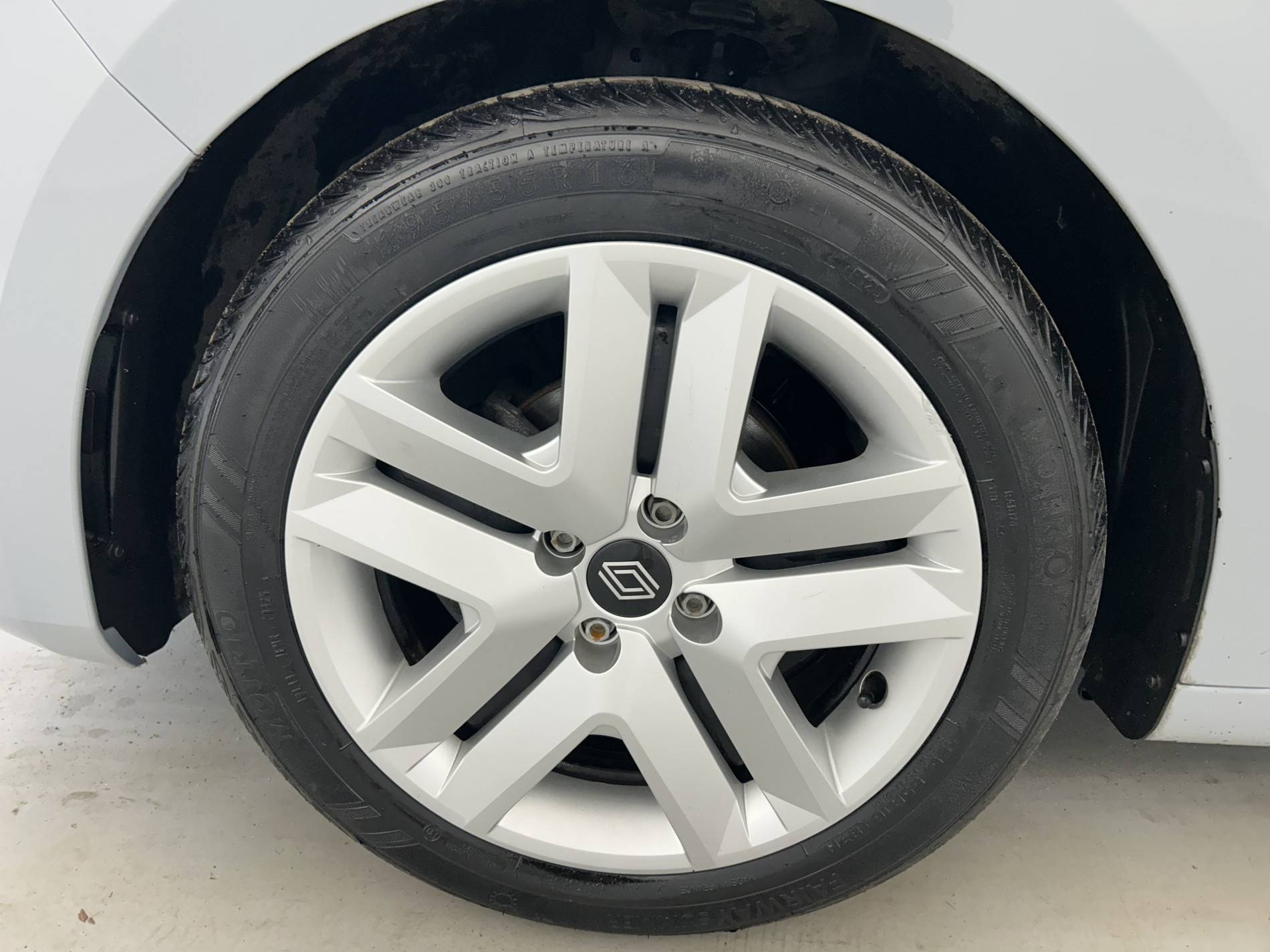 Vente en ligne Renault Clio 5 Clio TCe 90 au prix de 15 490 €