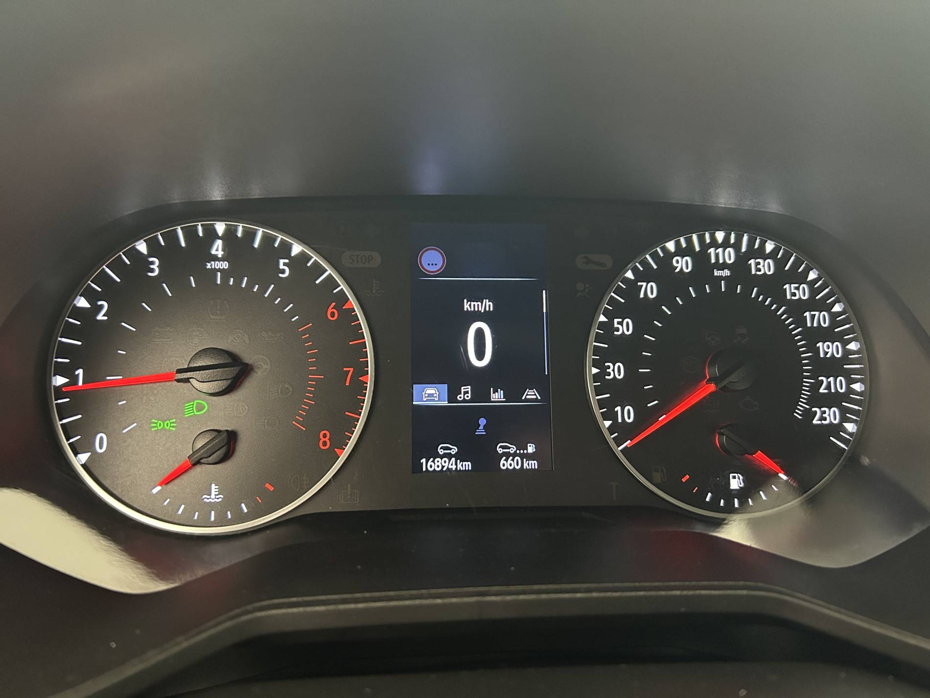 Vente en ligne Renault Clio 5 Clio TCe 90 au prix de 13 990 €