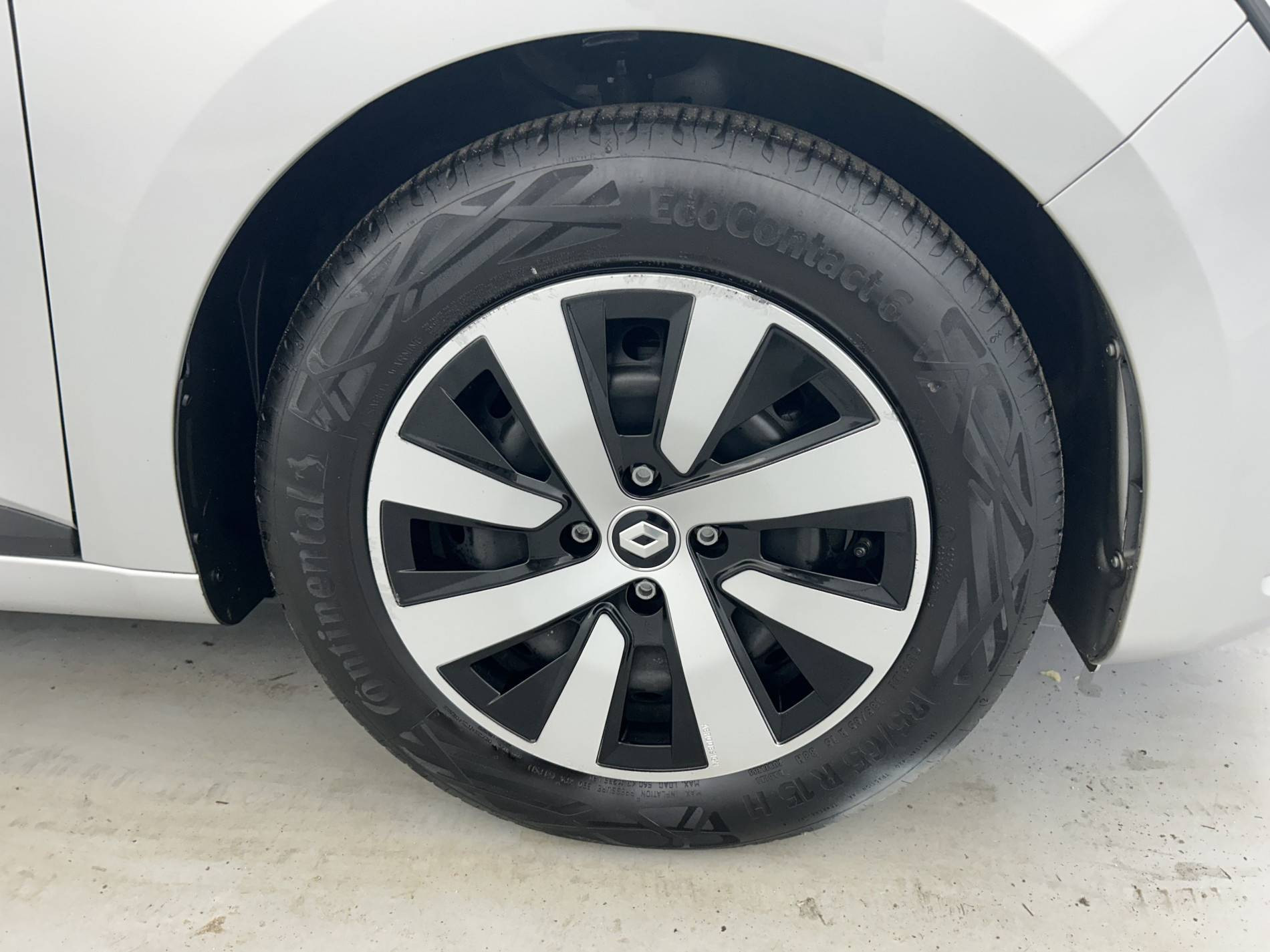 Vente en ligne Renault Clio 5 Clio TCe 90 au prix de 13 990 €