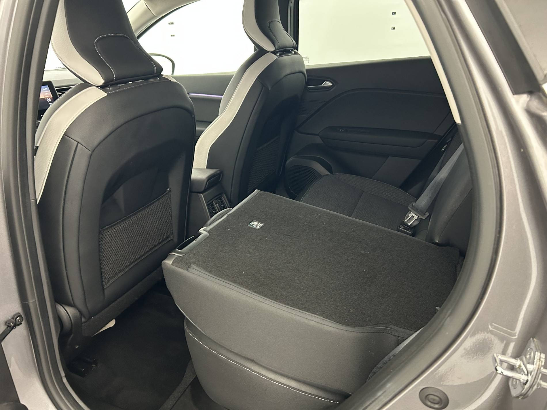 Vente en ligne Renault Captur  E-Tech 145 - 21 au prix de 19 990 €