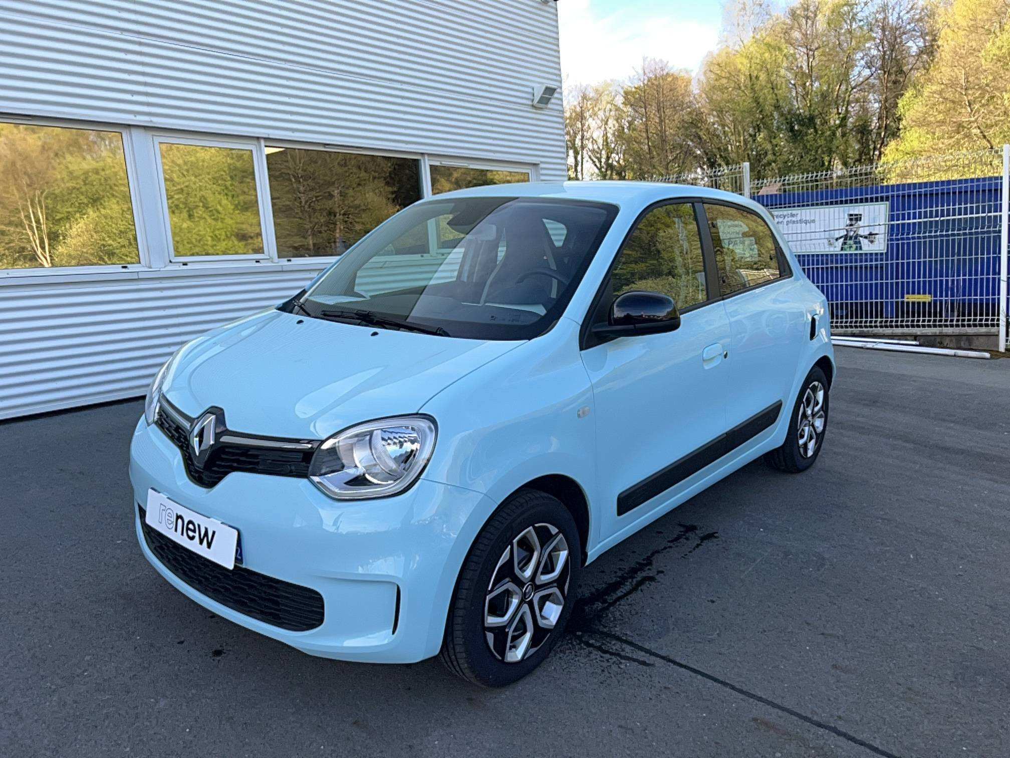 Renault Twingo 3  SCe 65 occasion de 2023 en vente à Guingamp
