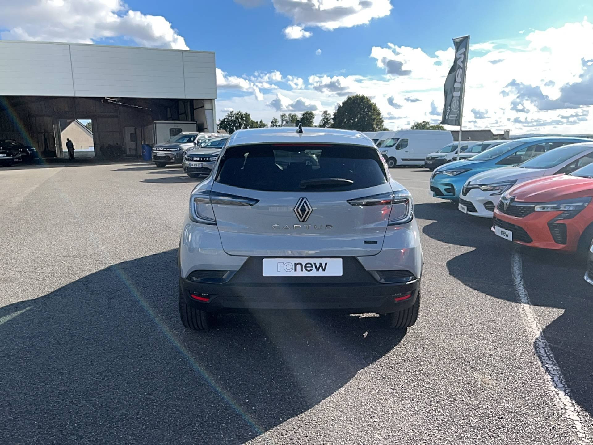 Vente en ligne Renault Captur  E-Tech full hybrid 160 ch au prix de 29 990 €