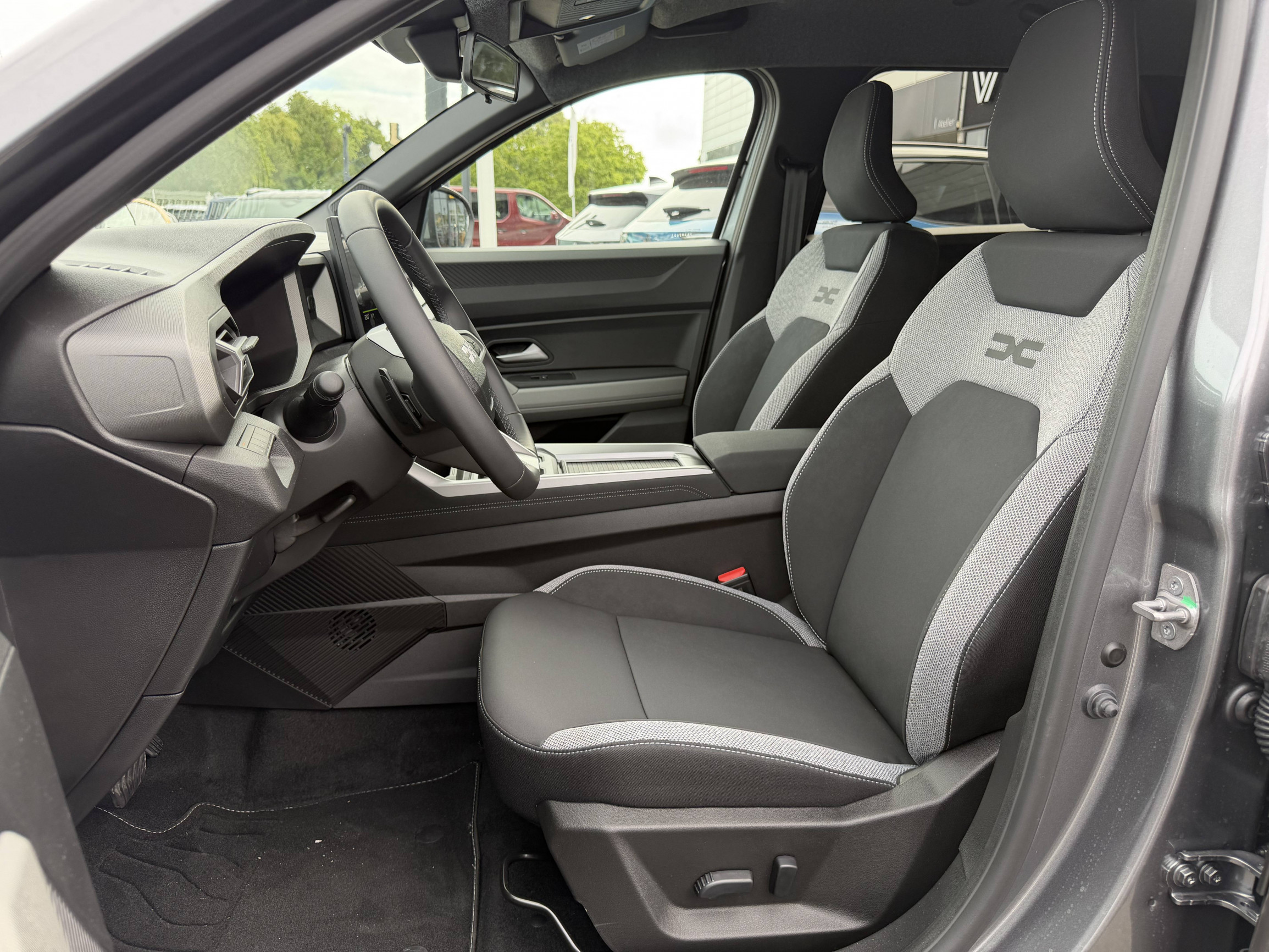 Vente en ligne Dacia Bigster Bigster Hybrid-G 150 4x4 au prix de 32 390 €