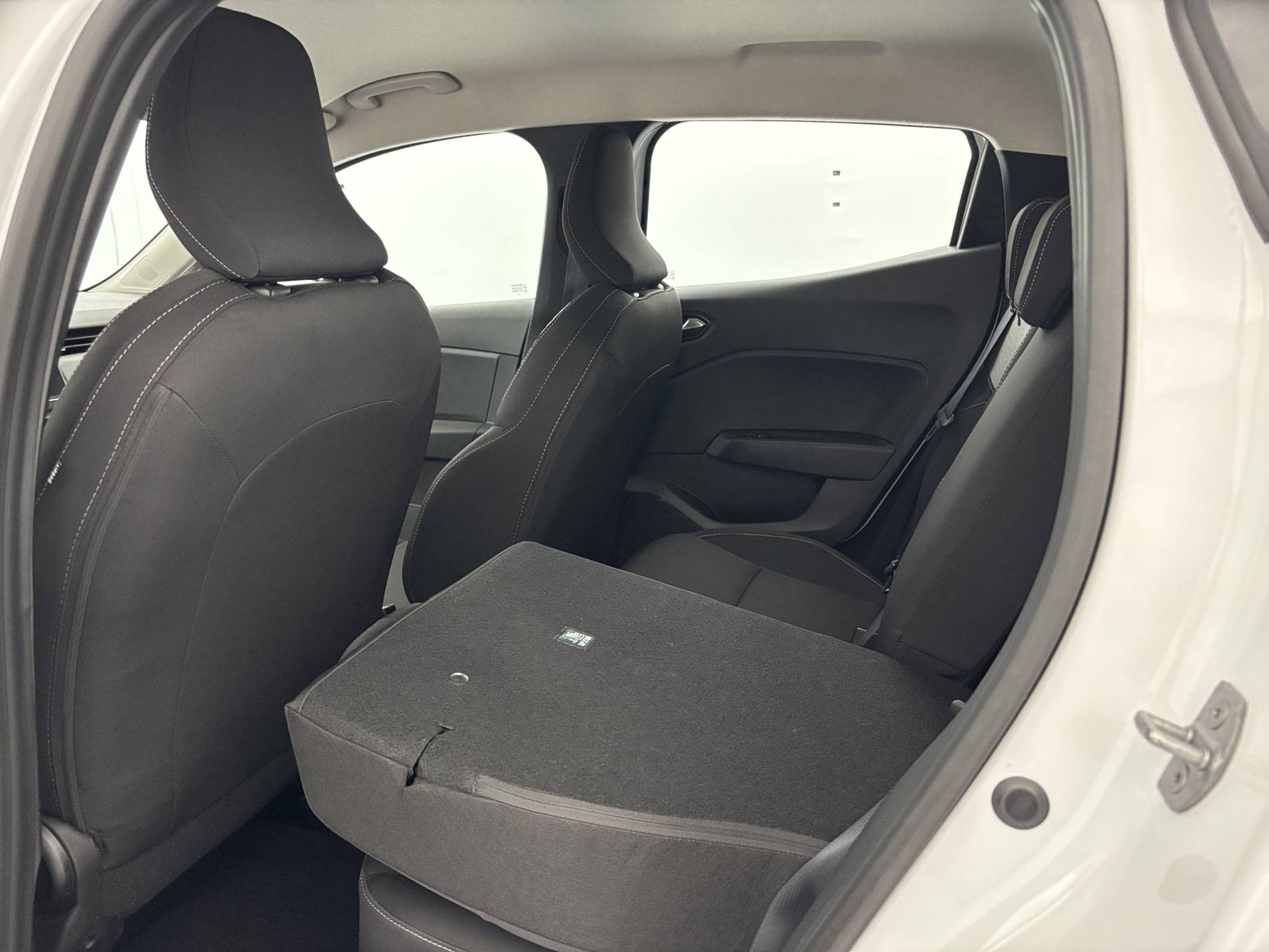 Vente en ligne Renault Clio 5 Clio TCe 90 ch GSR2 au prix de 16 590 €