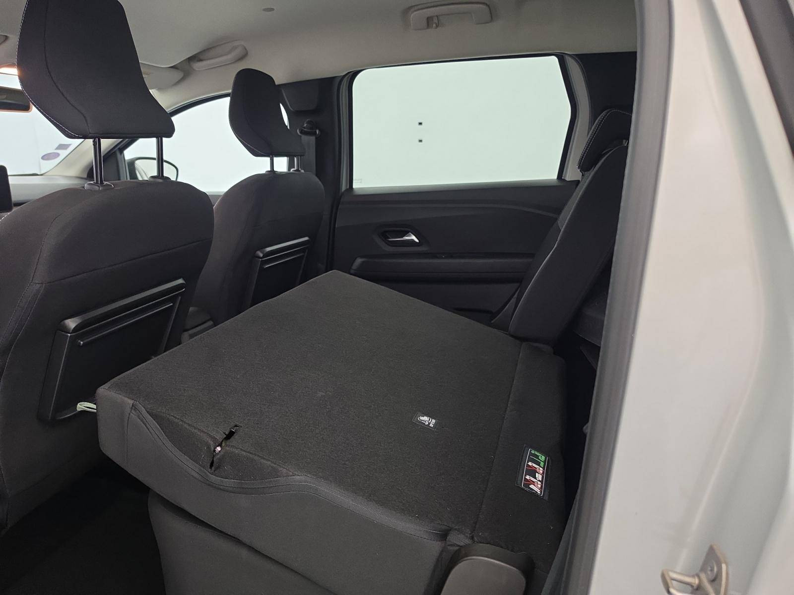 Vente en ligne Dacia Jogger  ECO-G 100 7 places au prix de 16 950 €