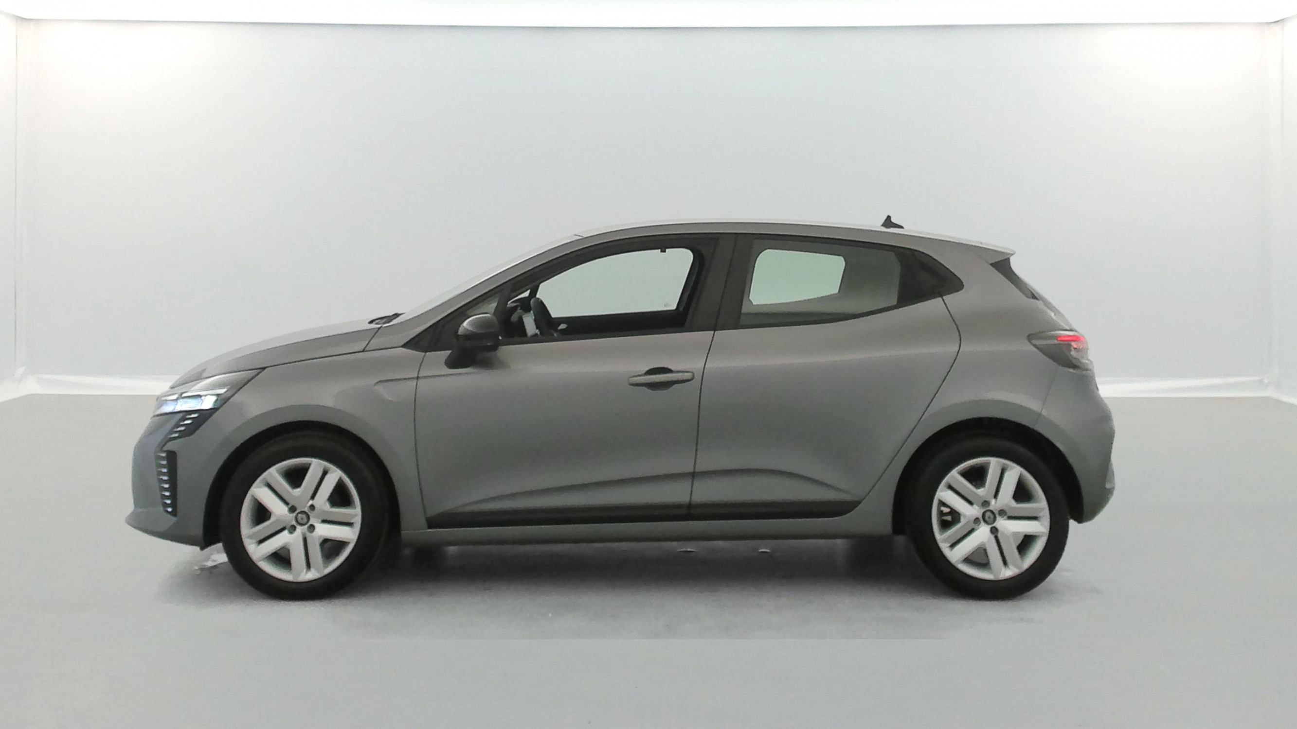 Vente en ligne Renault Clio 5 Clio TCe 90 au prix de 15 490 €