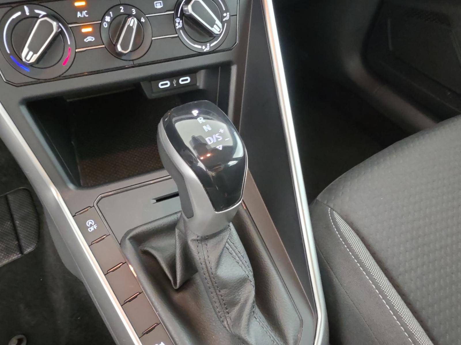Vente en ligne Volkswagen Polo  1.0 TSI 95 S&S DSG7 au prix de 17 590 €