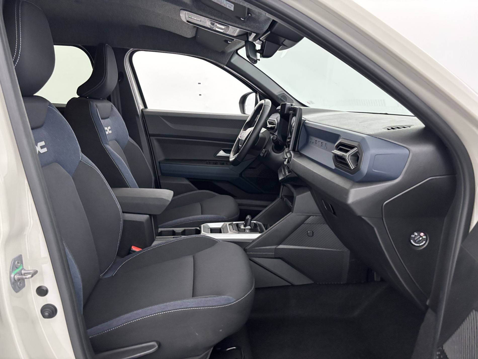 Vente en ligne Dacia Duster  Hybrid 140 au prix de 25 990 €