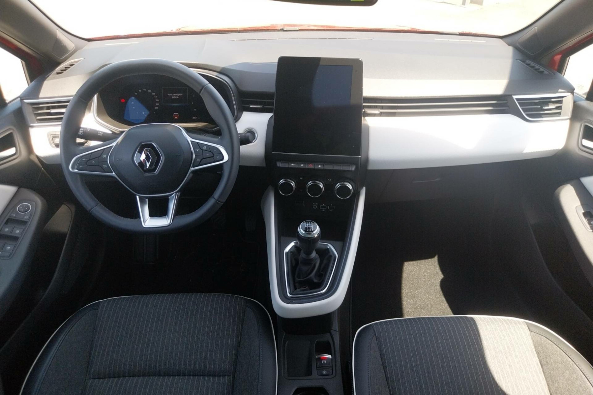 Vente en ligne Renault Clio 5 Clio TCe 90 au prix de 15 490 €