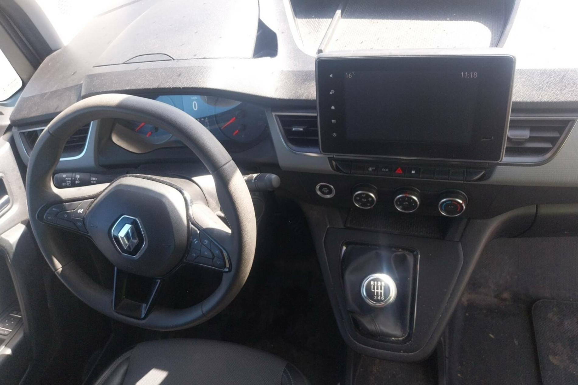 Vente en ligne Renault Kangoo Van  BLUE DCI 95 au prix de 14 990 €