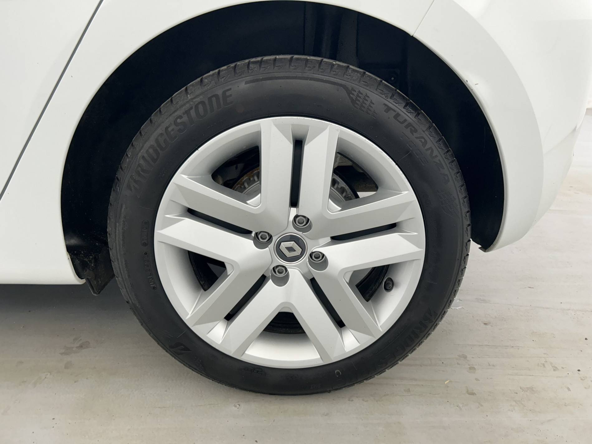 Vente en ligne Renault Clio 5 Clio Blue dCi 100 - 21N au prix de 14 490 €