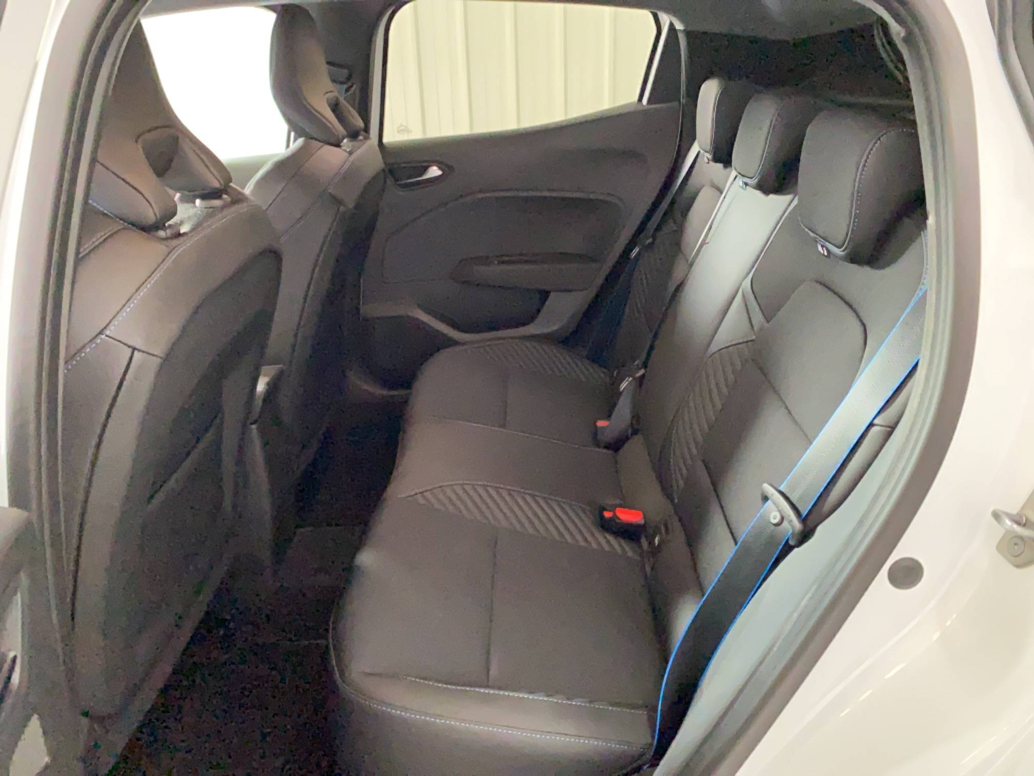 Vente en ligne Renault Clio 5 Clio TCe 90 GSR2 au prix de 23 490 €