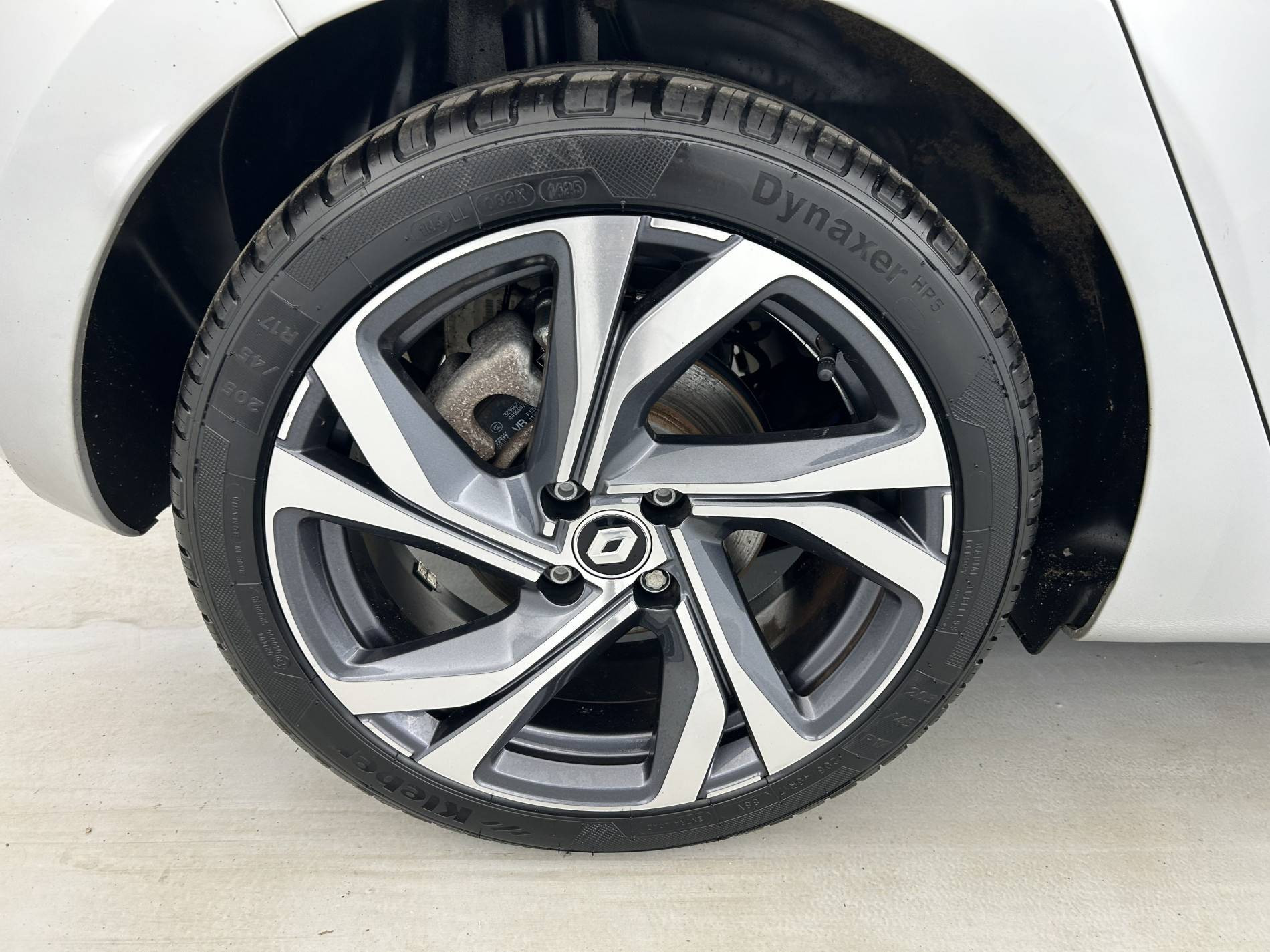 Vente en ligne Renault Clio 5 Clio E-Tech hybride 145 au prix de 17 490 €