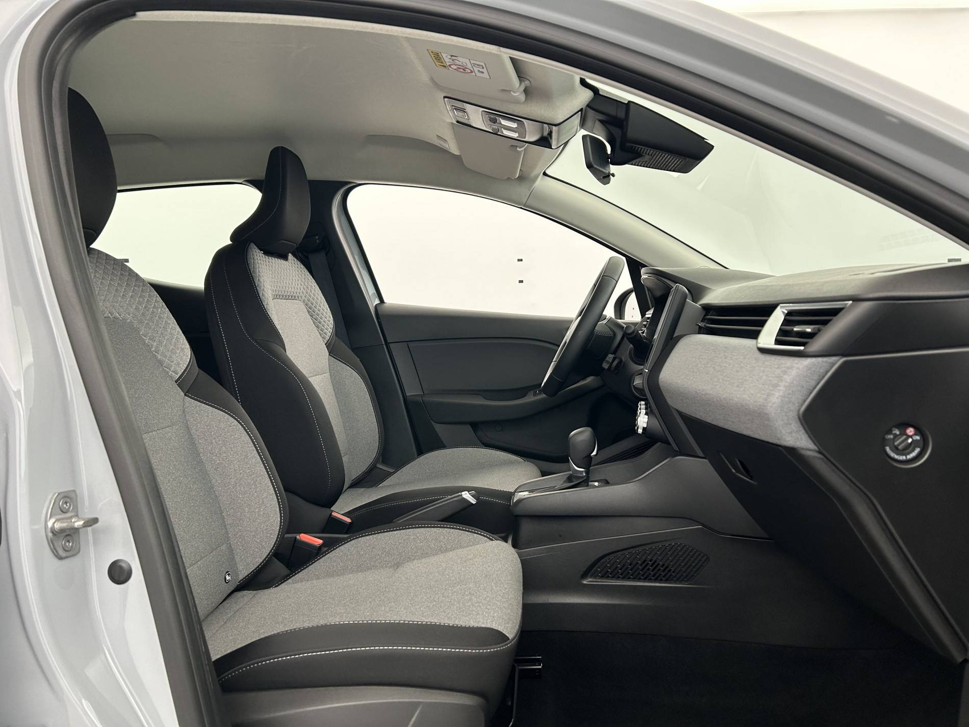 Vente en ligne Renault Clio 5 Clio E-Tech full hybrid 145 ch GSR2 au prix de 20 190 €