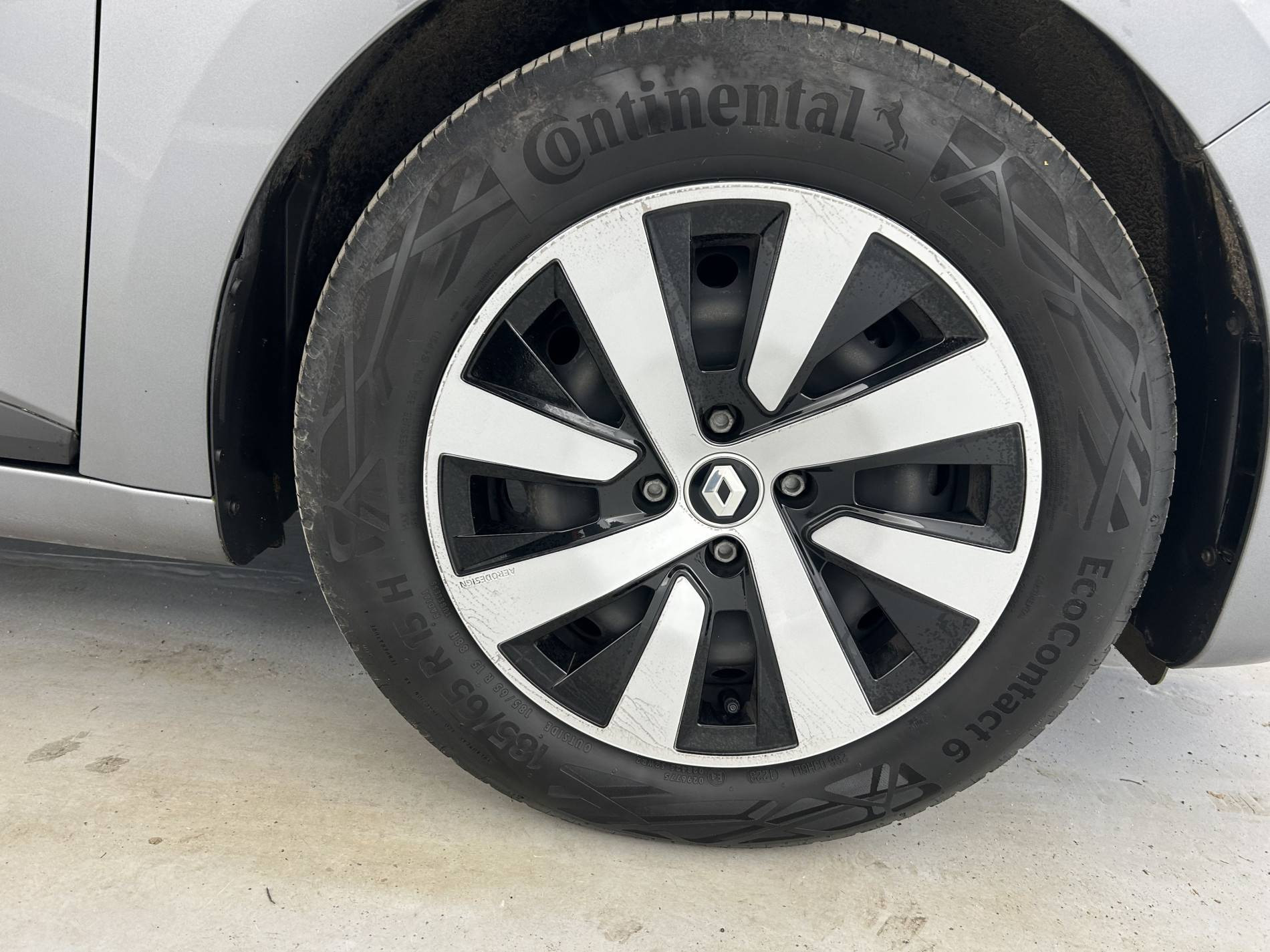 Vente en ligne Renault Clio 5 Clio TCe 90 au prix de 14 490 €