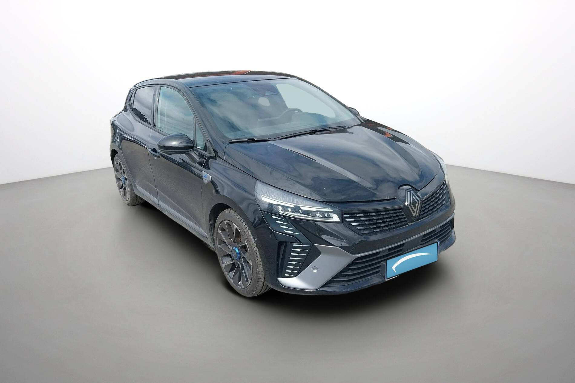 Vente en ligne Renault Clio 5 Clio E-Tech full hybrid 145 au prix de 20 990 €