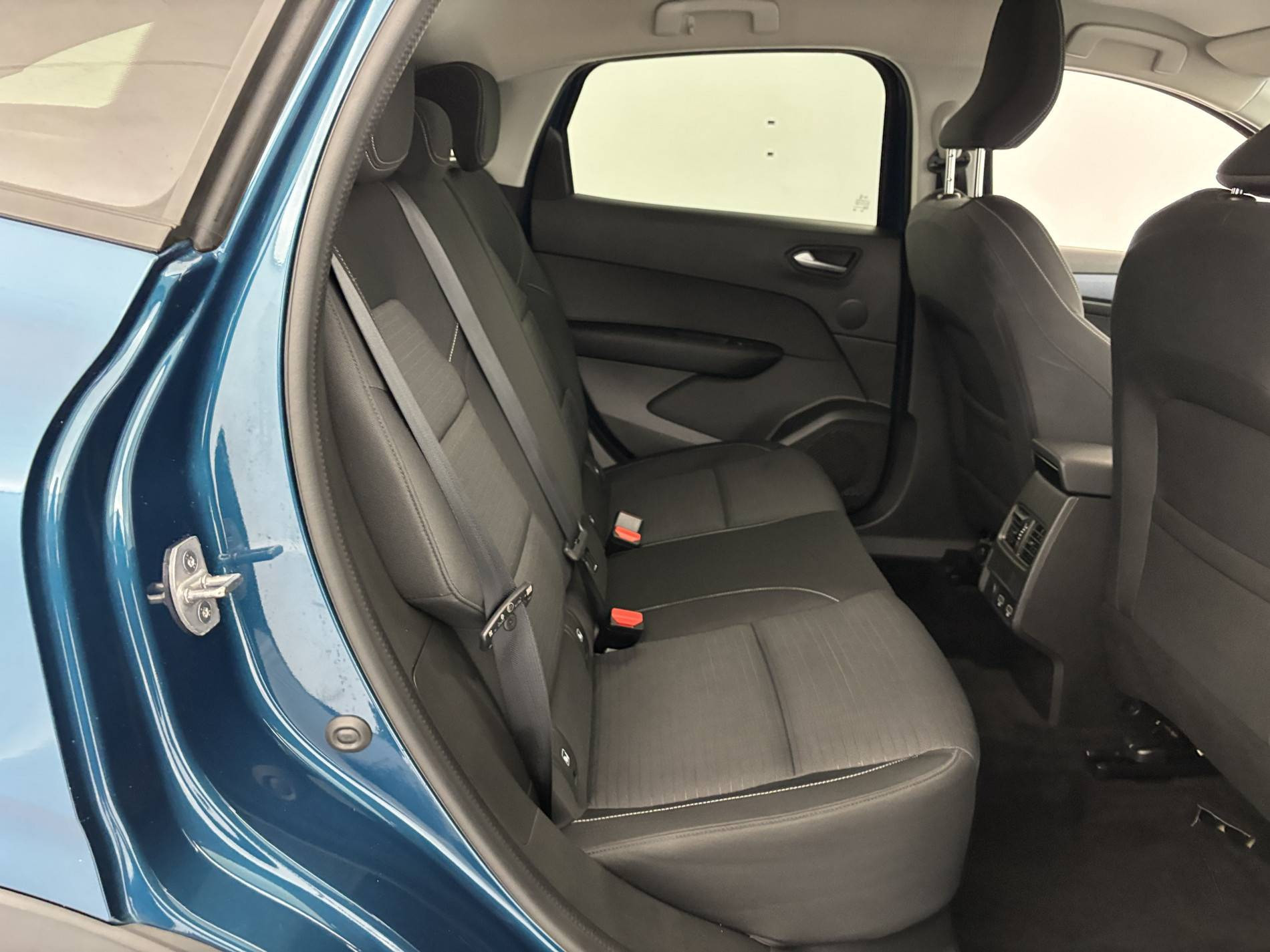 Vente en ligne Renault Arkana  mild hybrid 140 EDC FAP - 22 au prix de 18 990 €