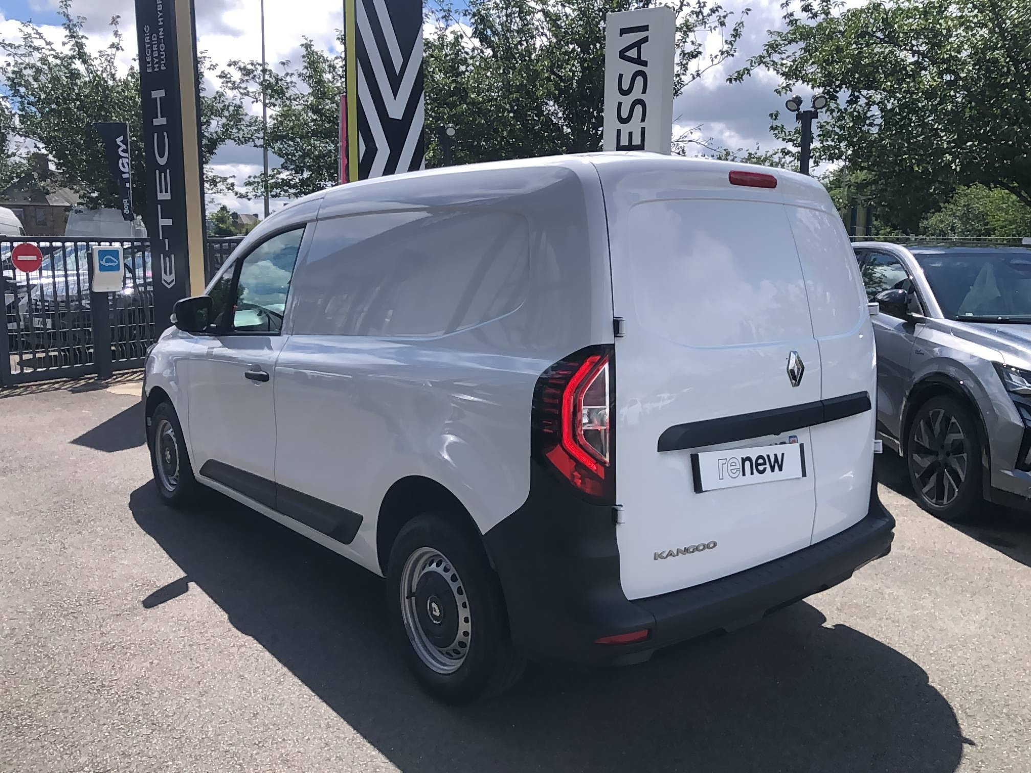 Vente en ligne Renault Kangoo Van  BLUE DCI 95 au prix de 18 990 €
