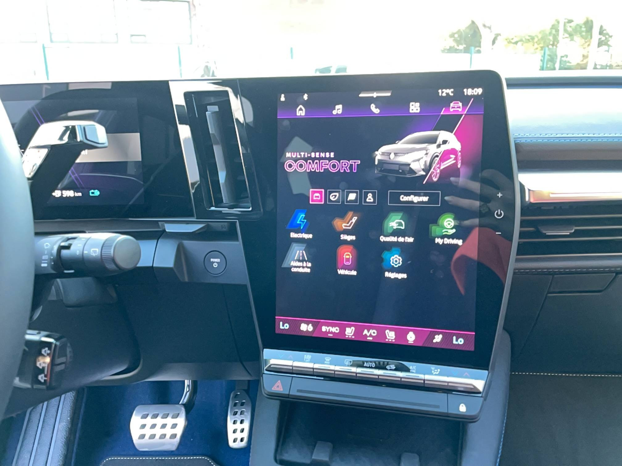 Vente en ligne Renault Scenic E-Tech  220 ch grande autonomie au prix de 44 990 €