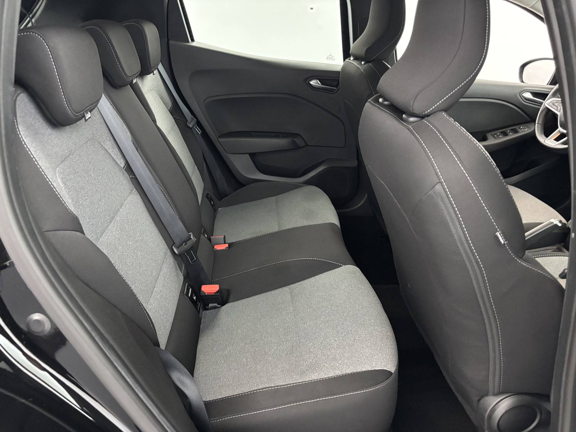 Vente en ligne Renault Clio 5 Clio TCe 90 au prix de 14 990 €