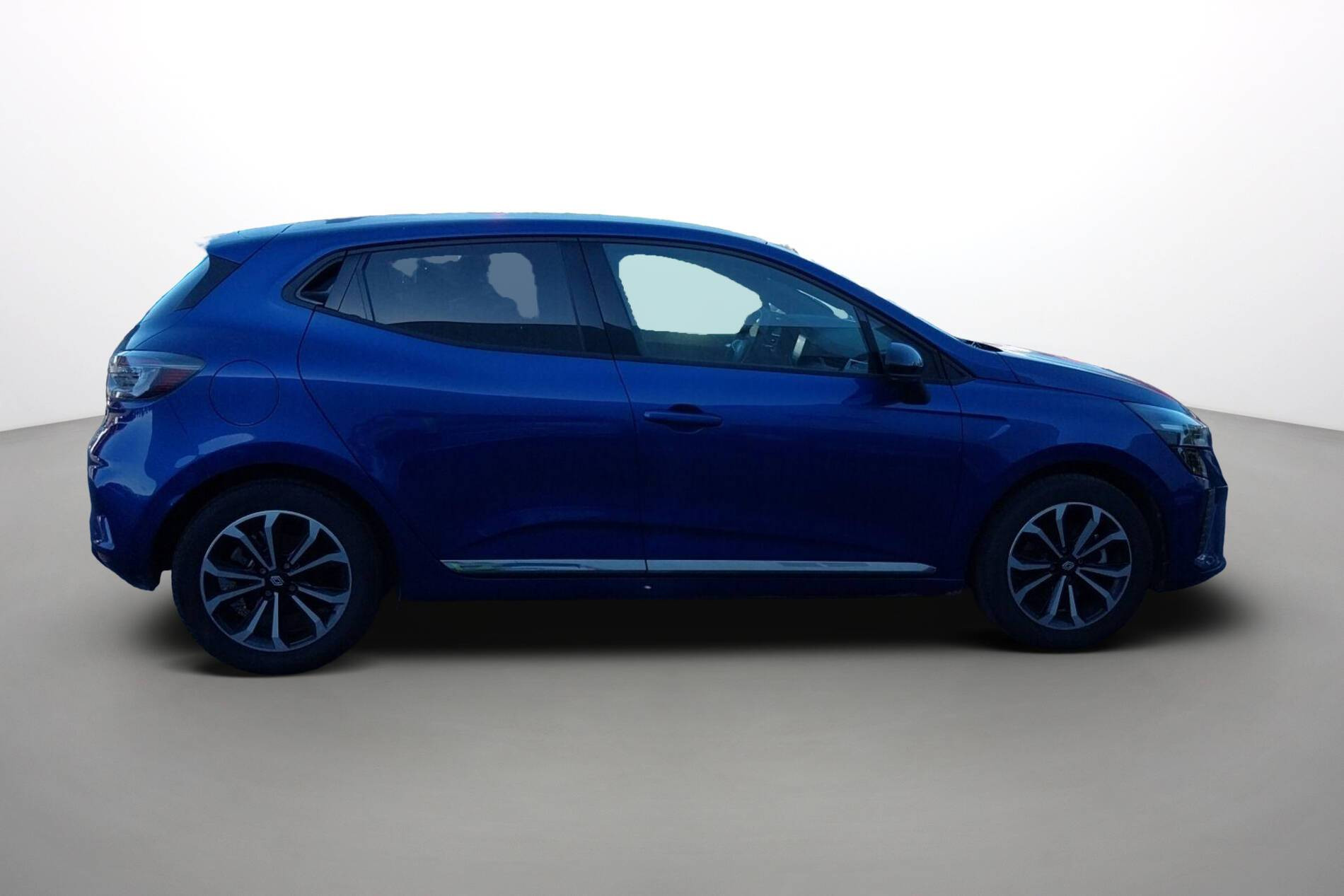 Vente en ligne Renault Clio 5 Clio E-Tech full hybrid 145 ch GSR2 au prix de 20 500 €