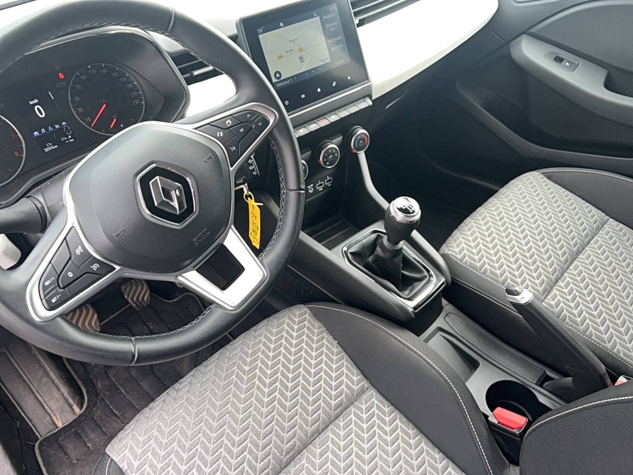 Vente en ligne Renault Clio 5 Clio TCe 90 au prix de 13 900 €