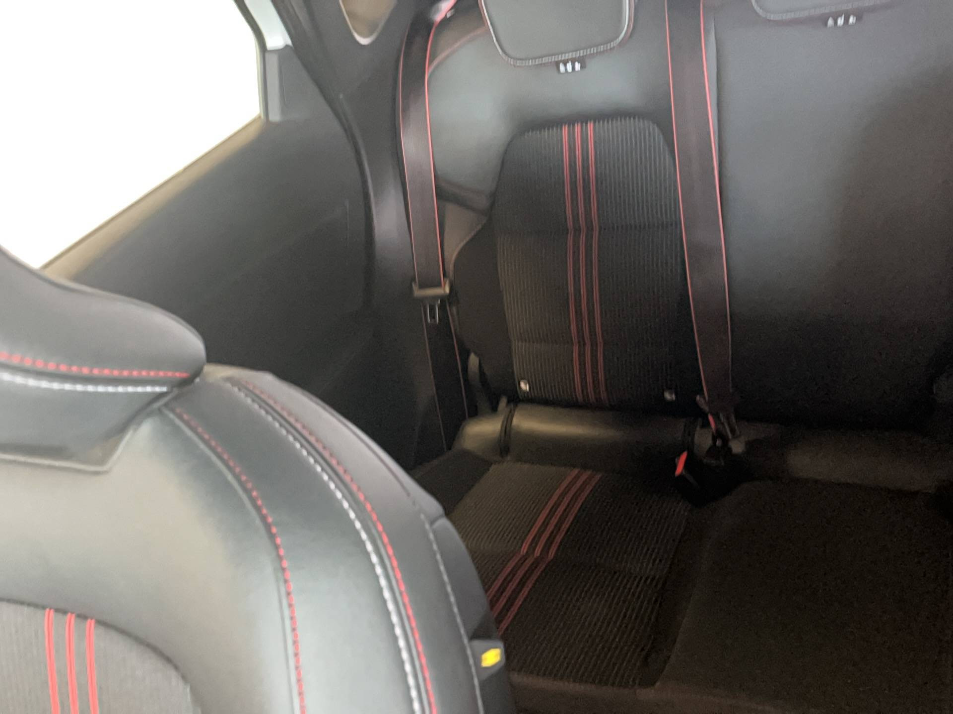 Vente en ligne Renault Captur  mild hybrid 160 EDC au prix de 19 900 €