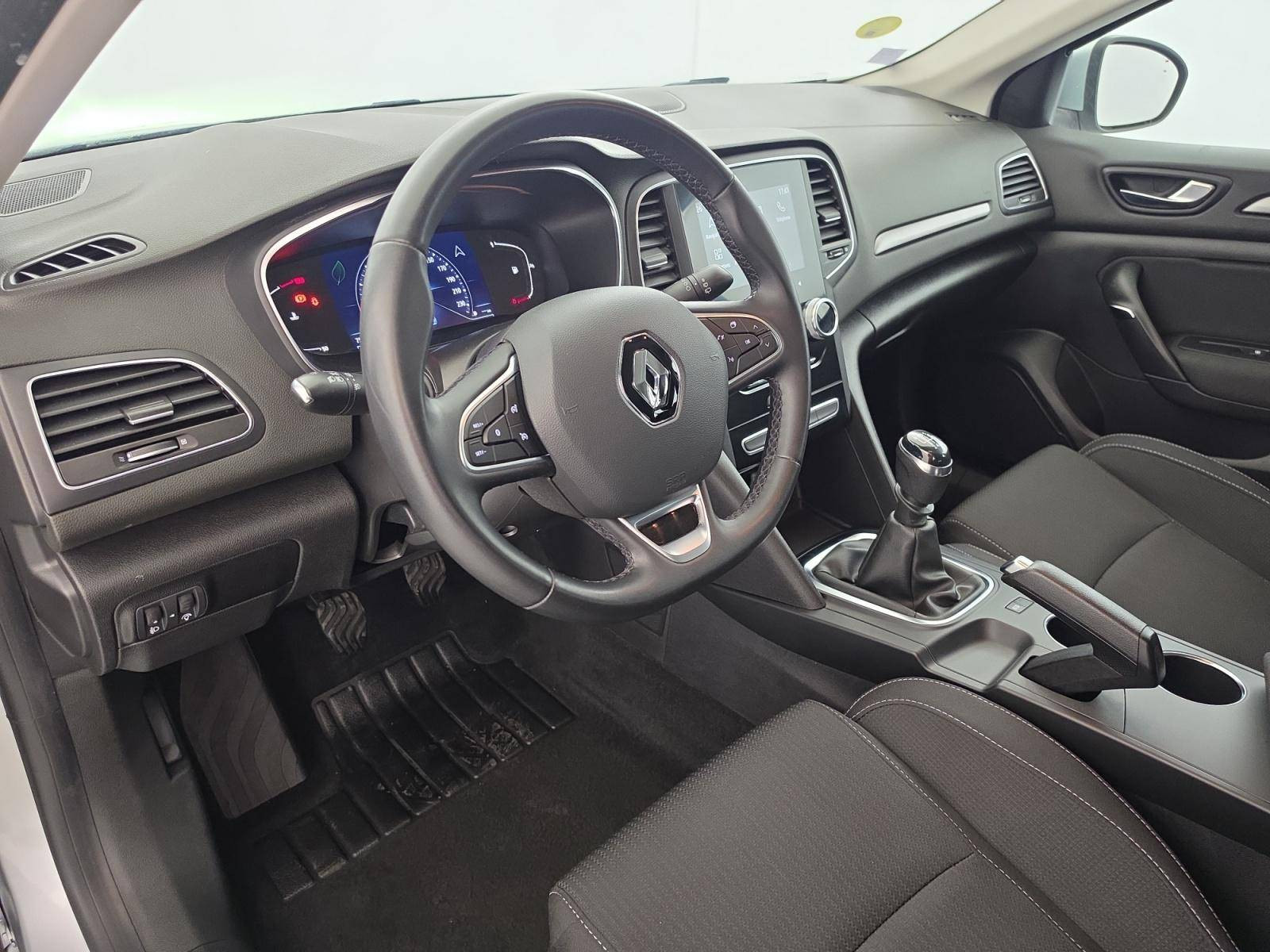 Vente en ligne Renault Megane 4 Mégane IV Berline Blue dCi 115 au prix de 13 990 €