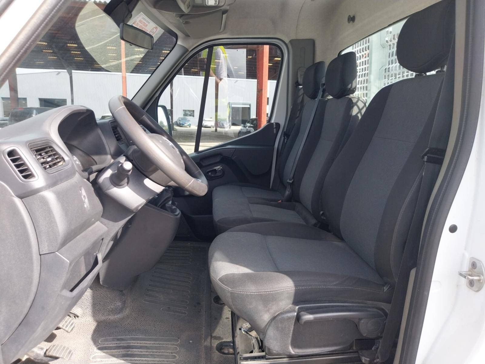 Vente en ligne Renault Master 3 Châssis Cabine MASTER CC PROP RJ3500 L2 PAFC BLUE DCI 130 EURO VI au prix de 29 990 €