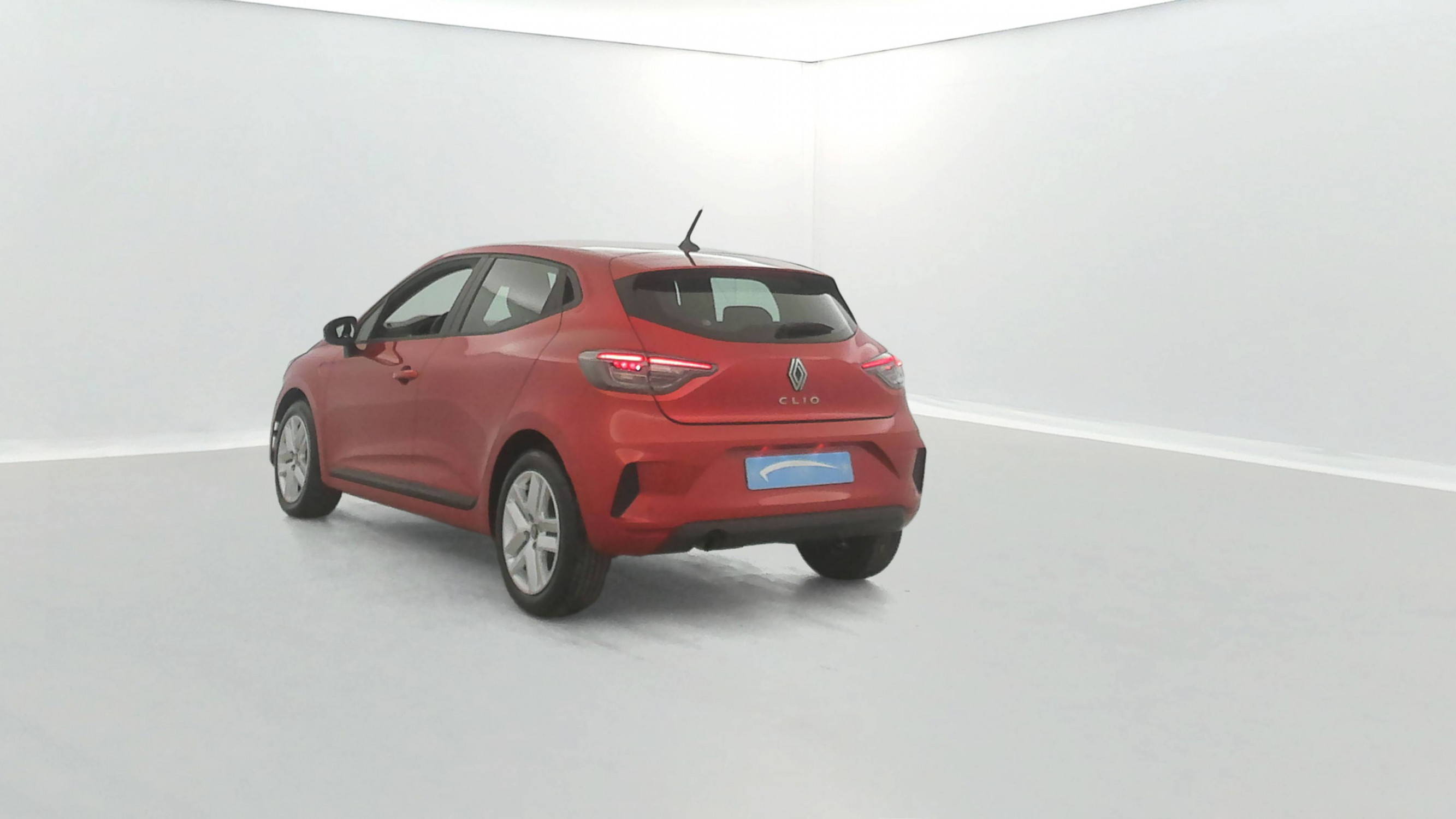 Vente en ligne Renault Clio 5 Clio Blue dCi 100 ch GSR2 au prix de 18 800 €