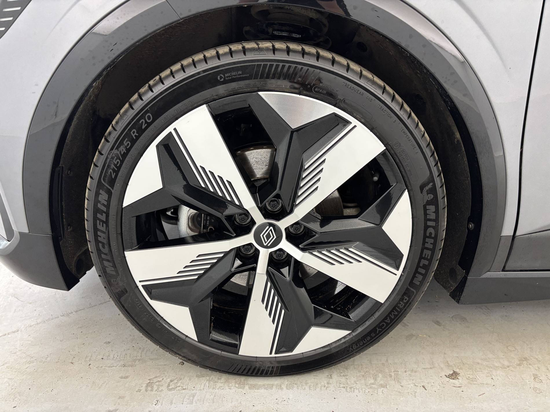 Vente en ligne Renault Megane E-Tech  EV60 220 ch super charge au prix de 24 990 €