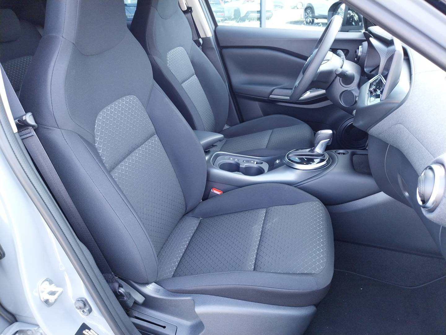 Vente en ligne Nissan Juke  HYBRID 143 au prix de 24 990 €
