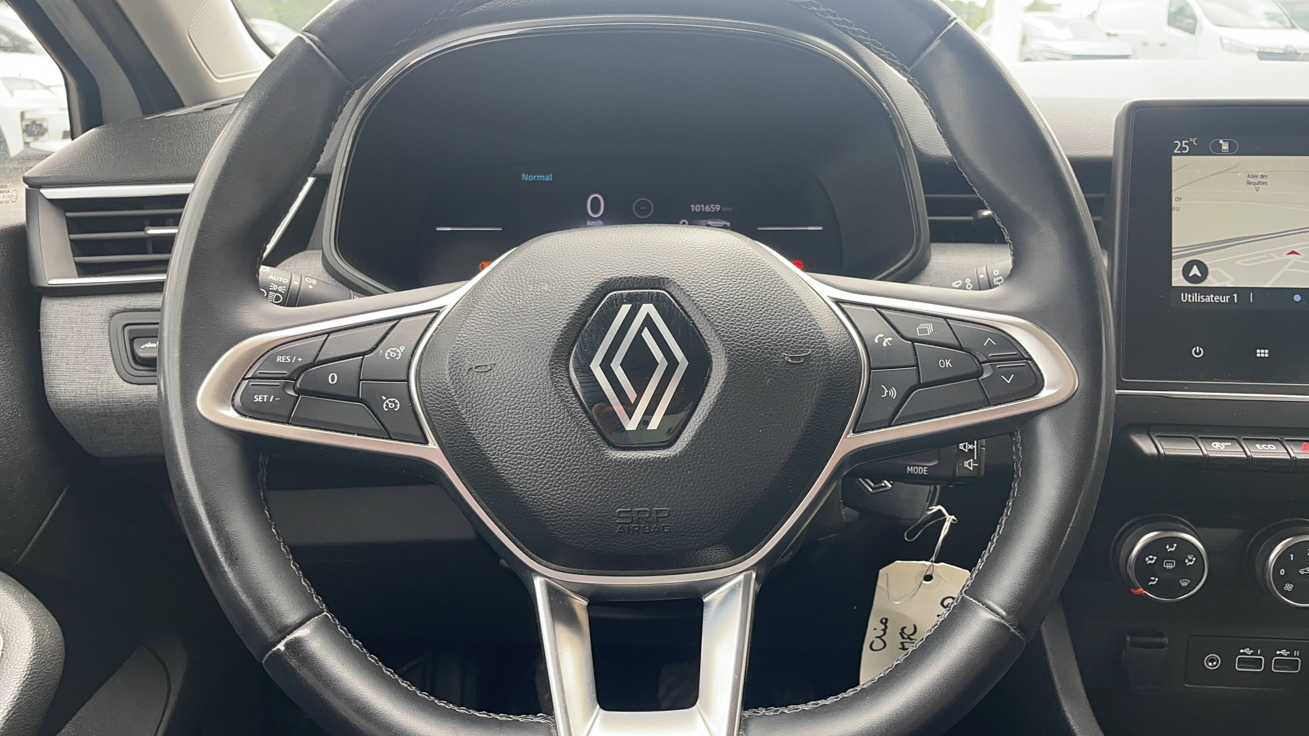 Vente en ligne Renault Clio 5 CLIO SOCIETE BLUE DCI 100 au prix de 1 €