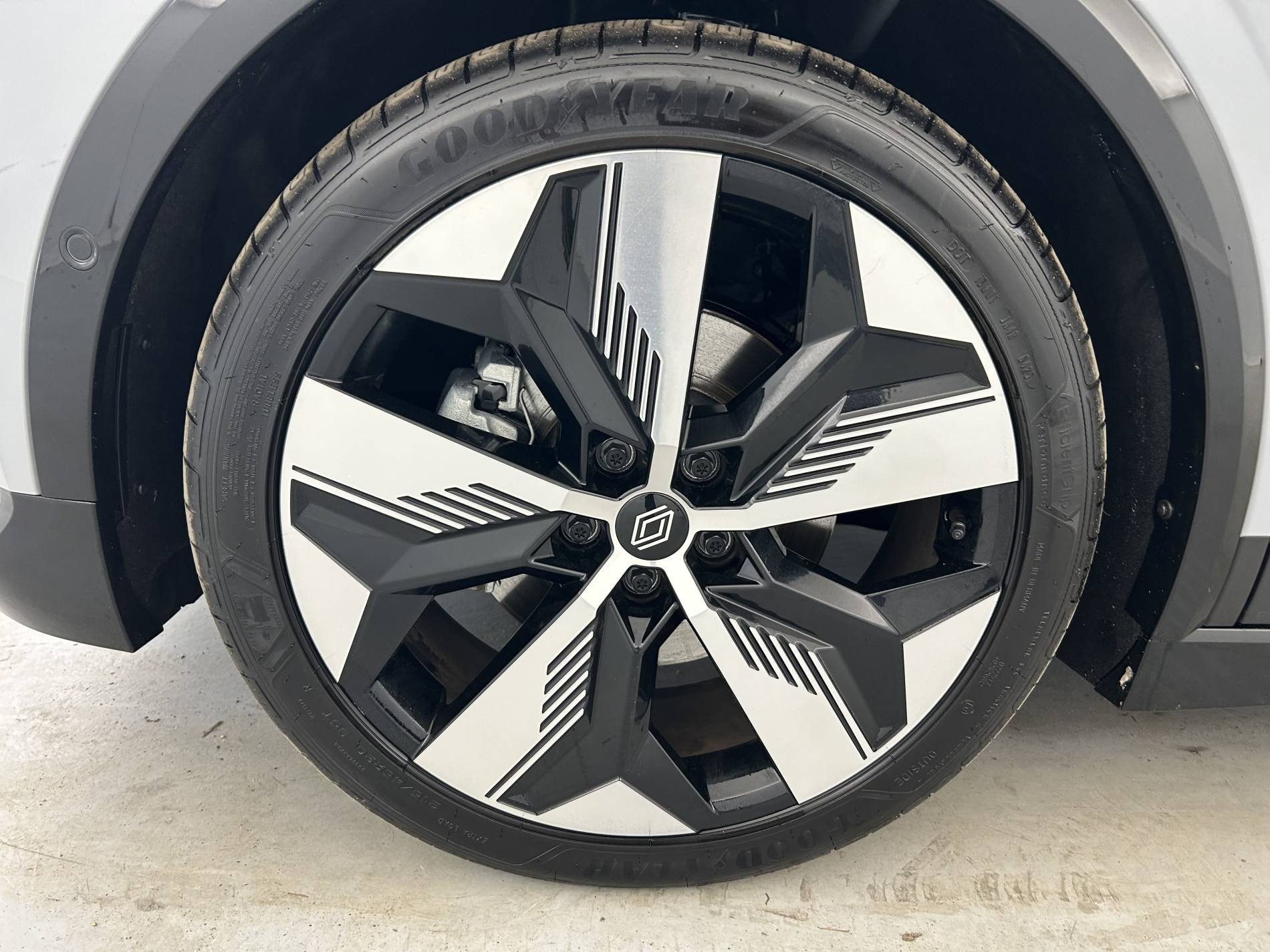 Vente en ligne Renault Megane E-Tech  220 ch autonomie confort GSR2 au prix de 30 490 €