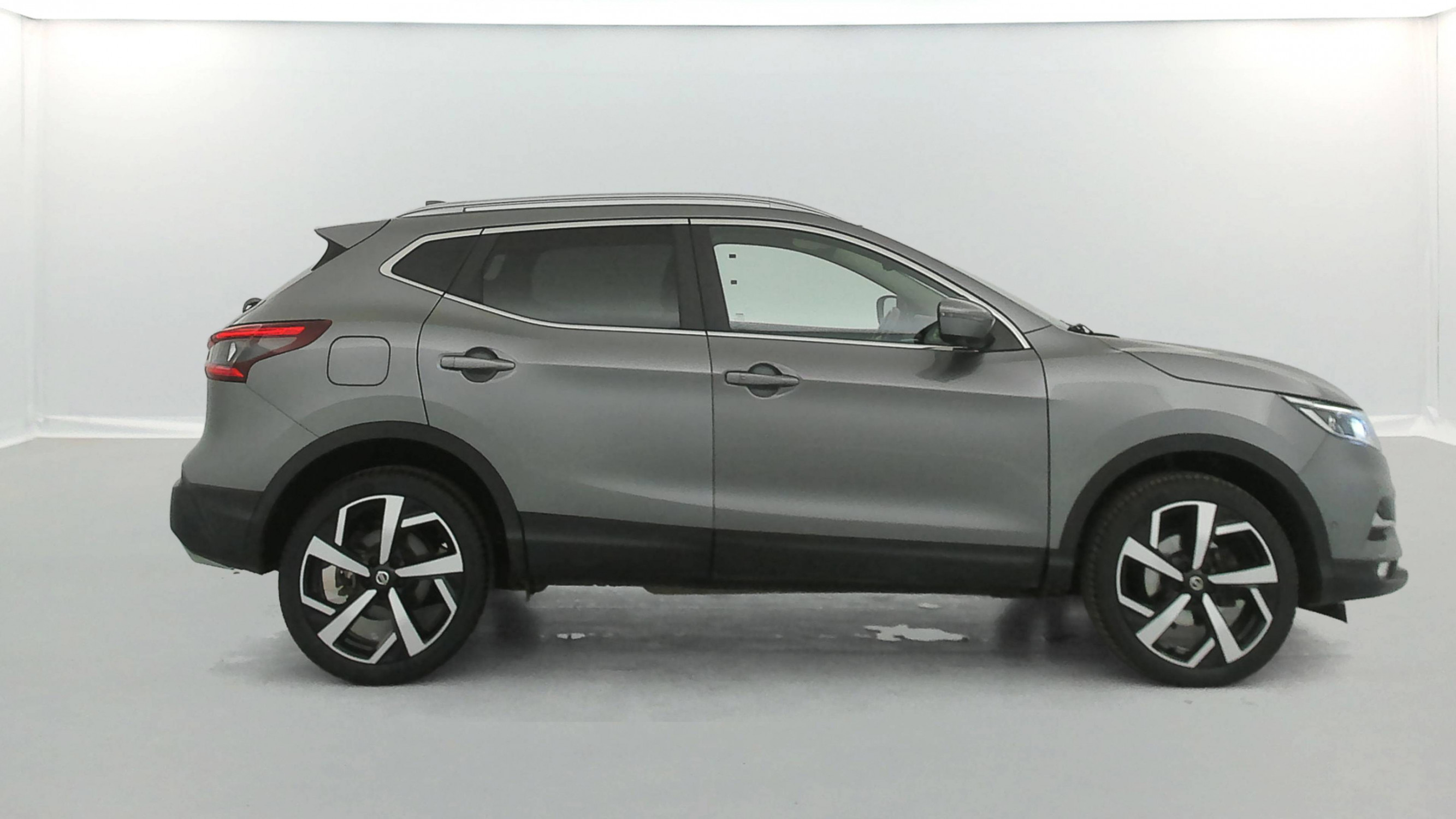 Vente en ligne Nissan Qashqai Qashqai 1.3 DIG-T 160 au prix de 16 450 €